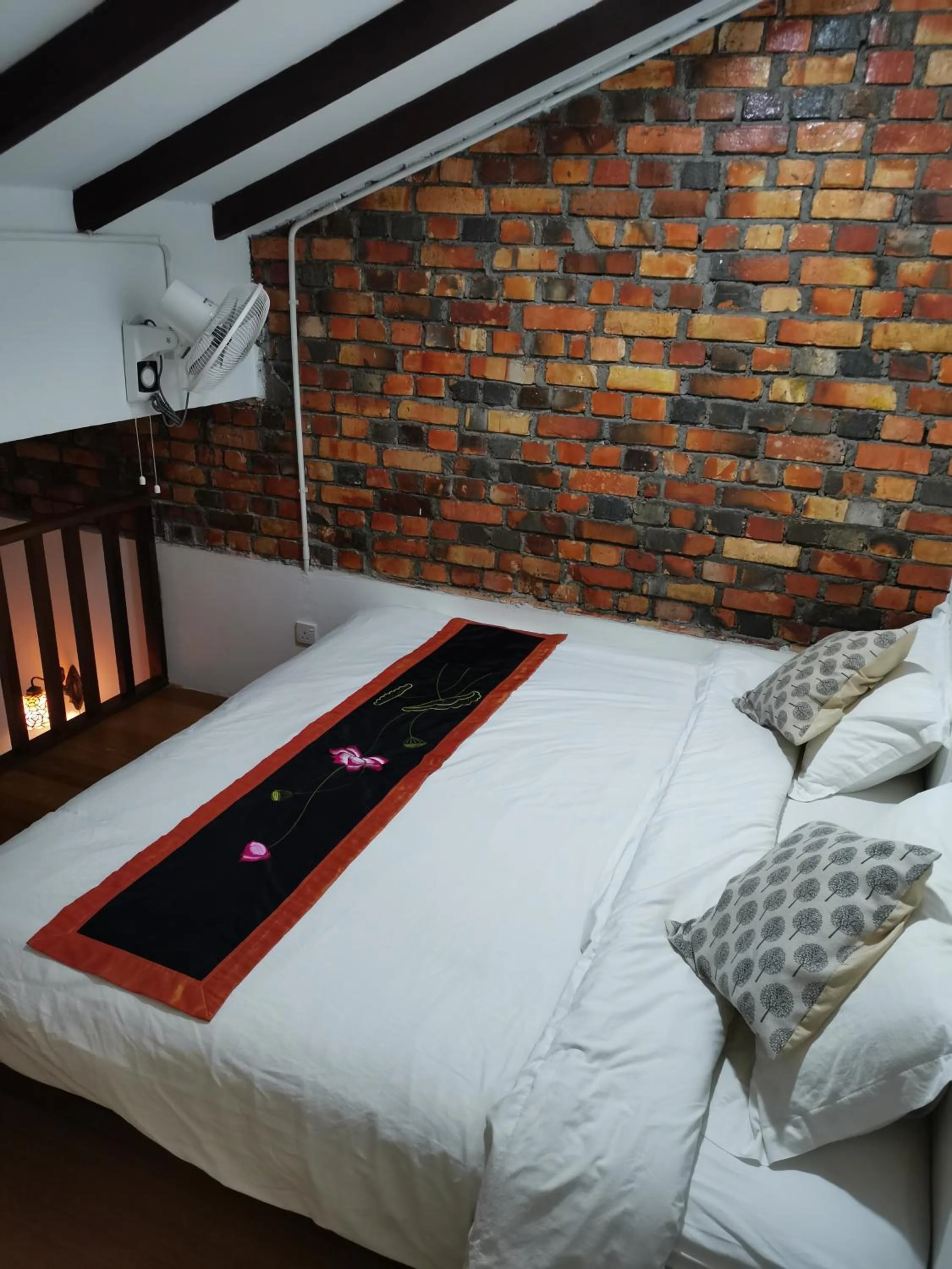 Bed in RANGOON RESIDENCES +