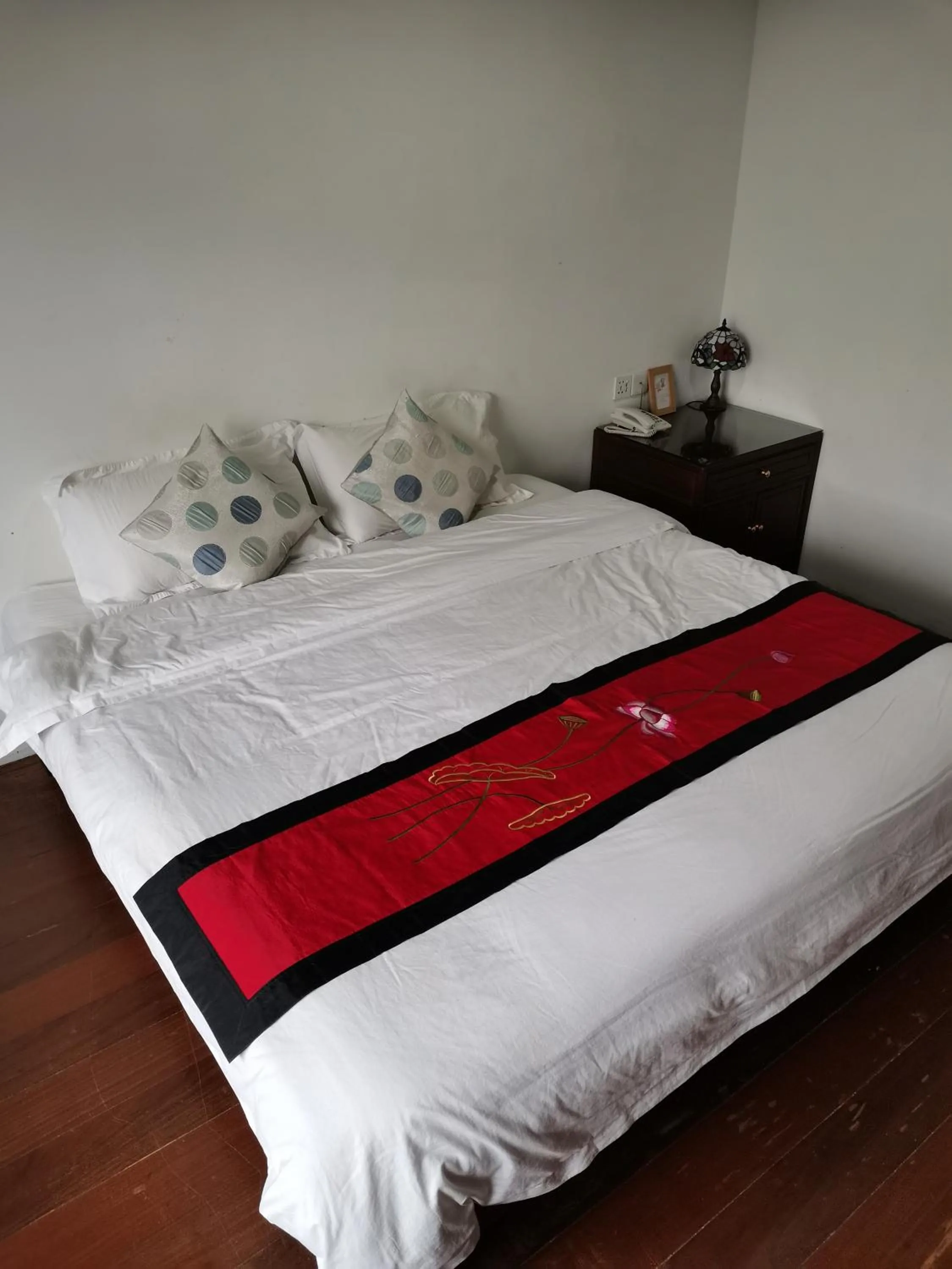 Bed in RANGOON RESIDENCES +
