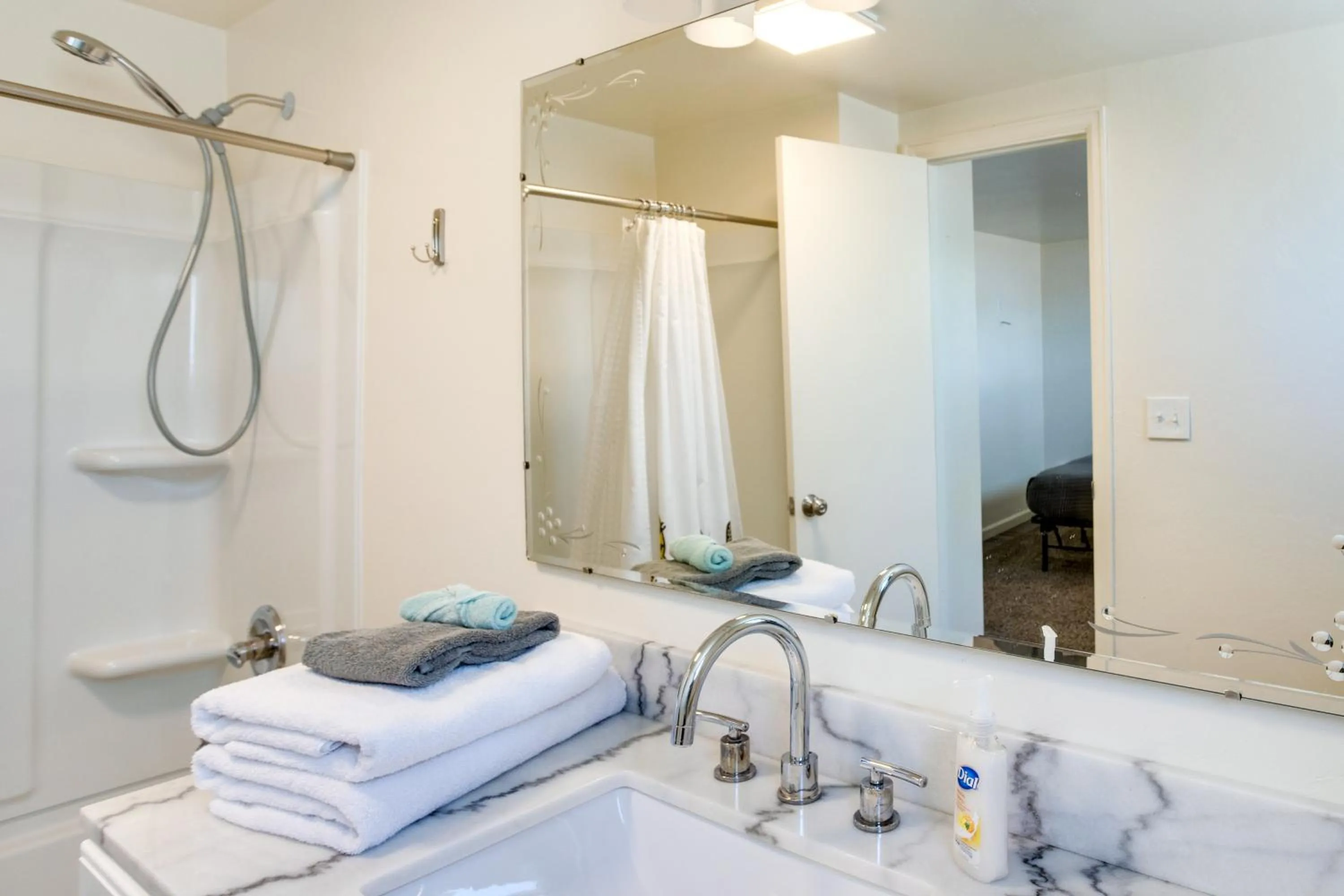 Grand Junction Vacation Rental with Patio and Grill!