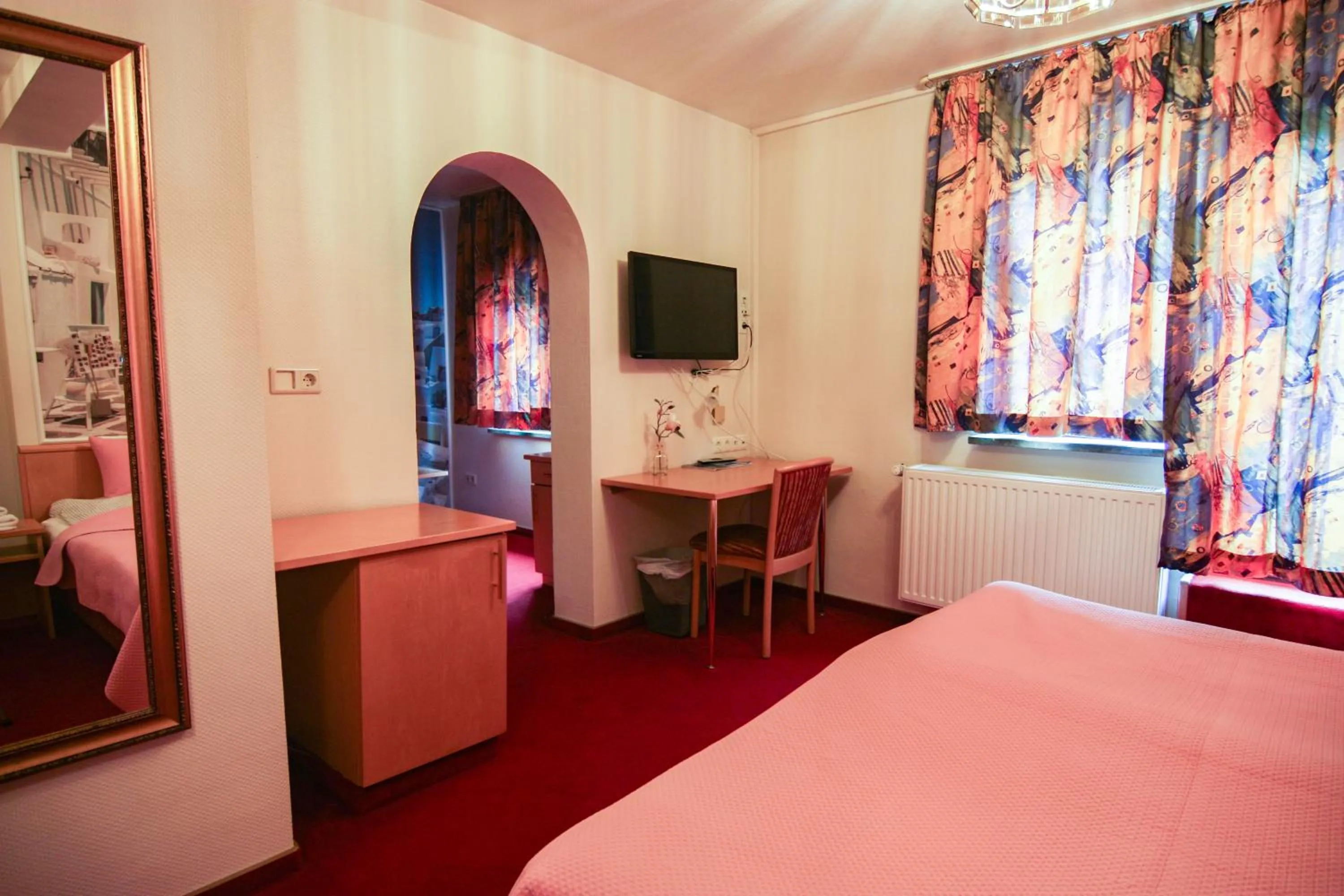 Bed in Hotel Strand-Café