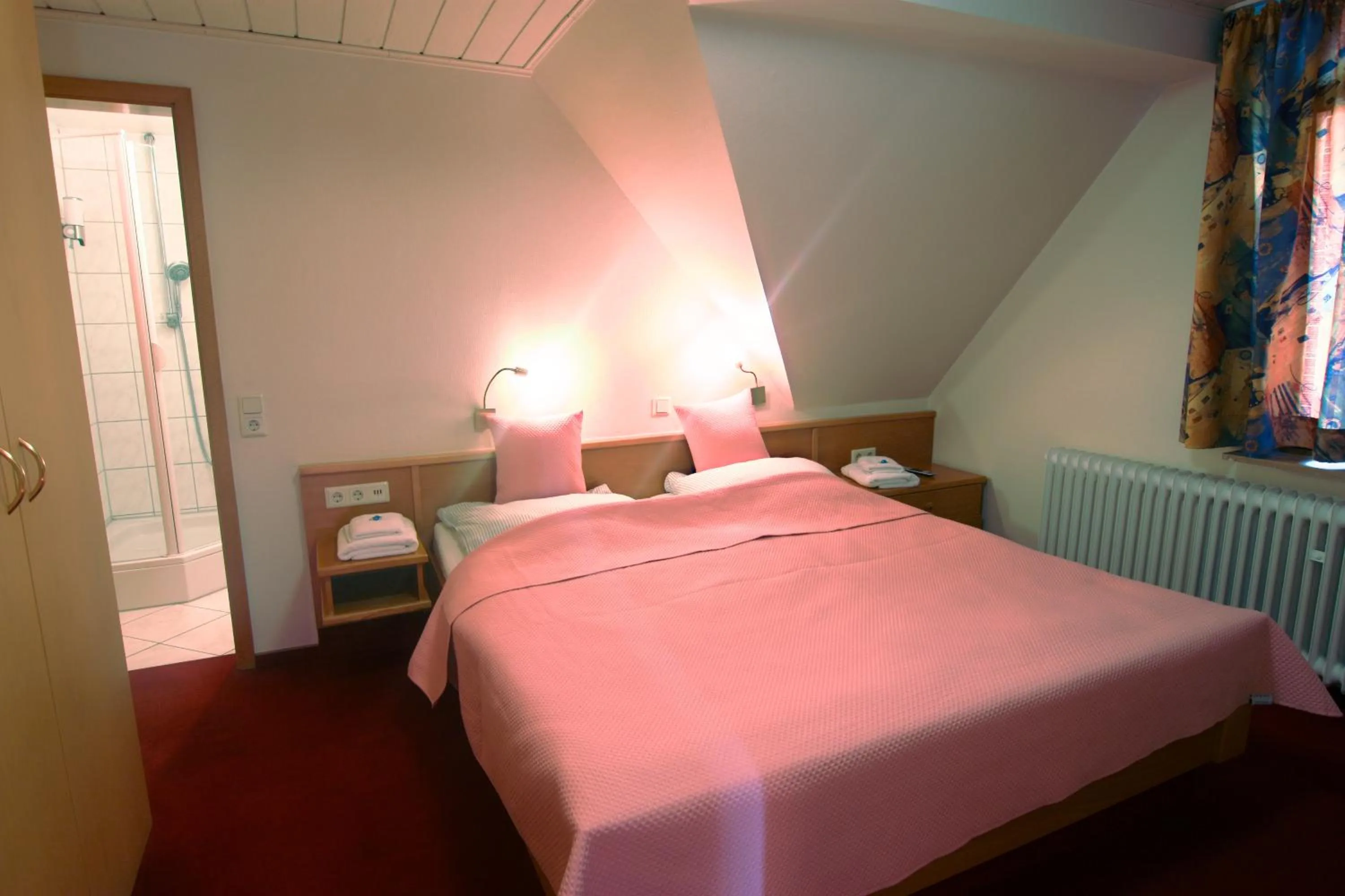 Bed in Hotel Strand-Café