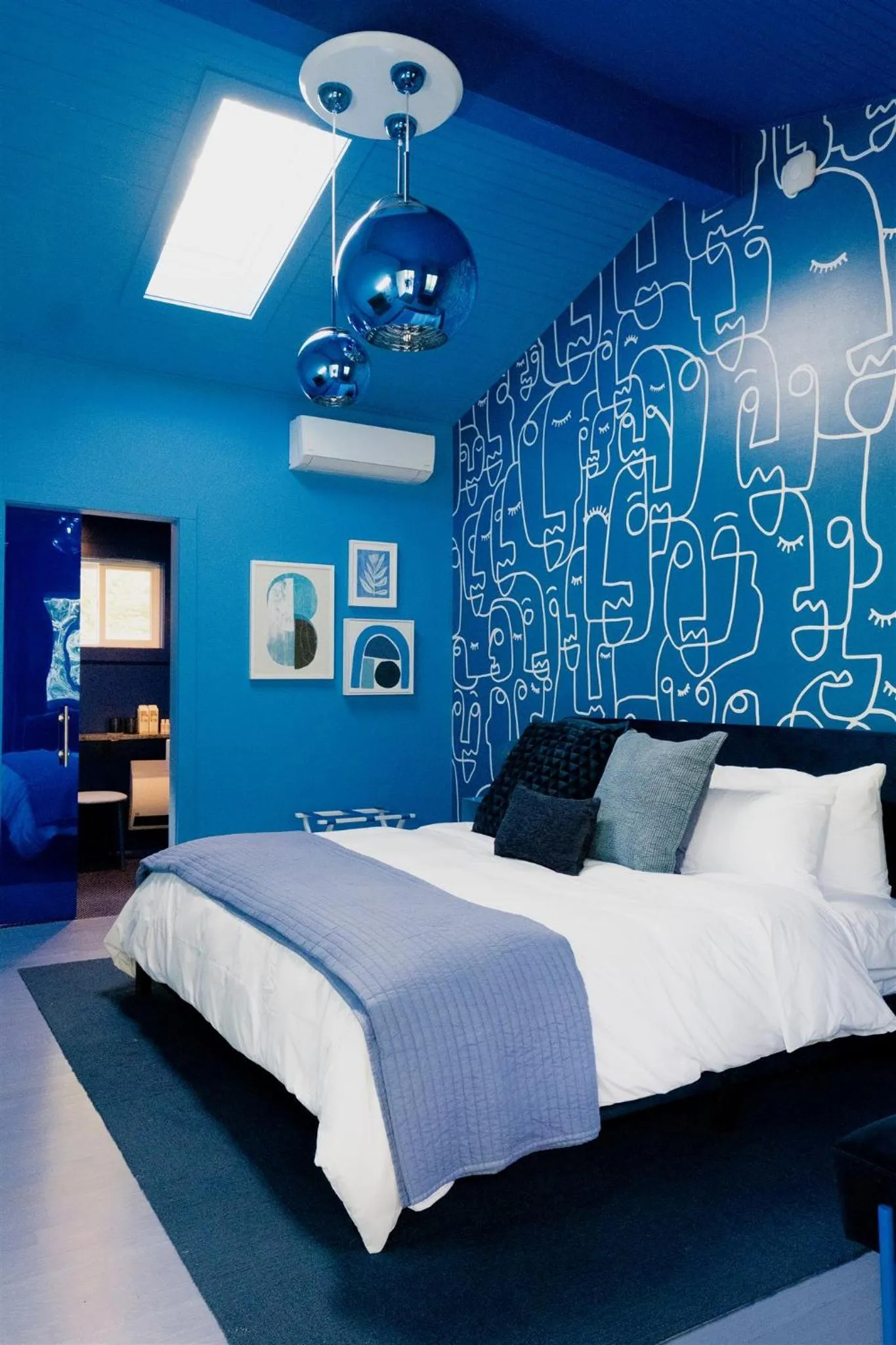 Bed in The Norsdale plus CMYK Motel on 10 acres in Phoenicia