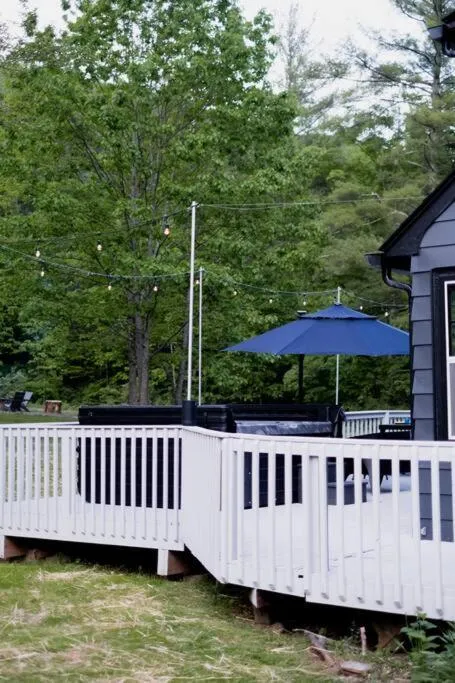 Property building in The Norsdale plus CMYK Motel on 10 acres in Phoenicia