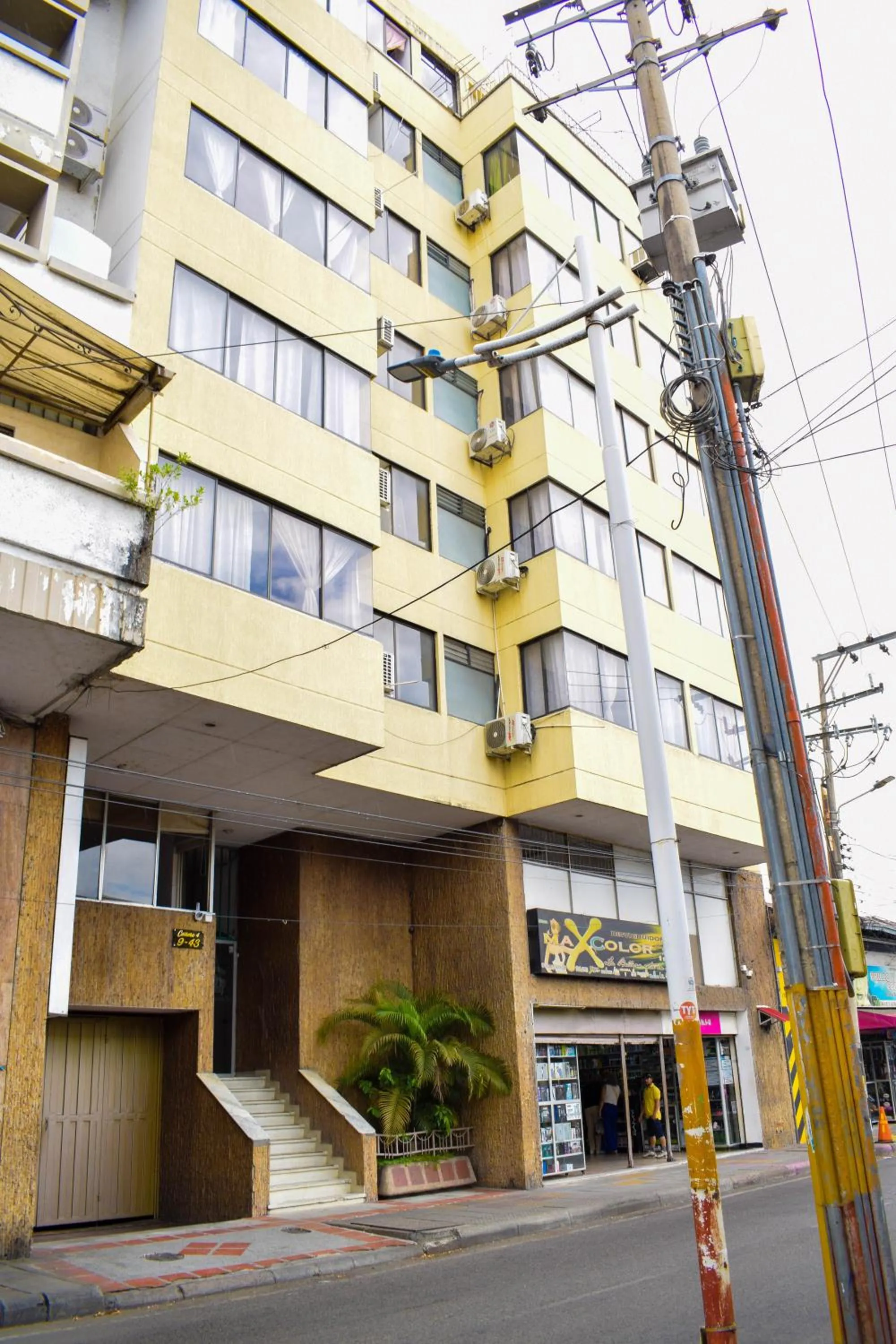 Property building in HOTEL DINASTIA REAL NEIVA