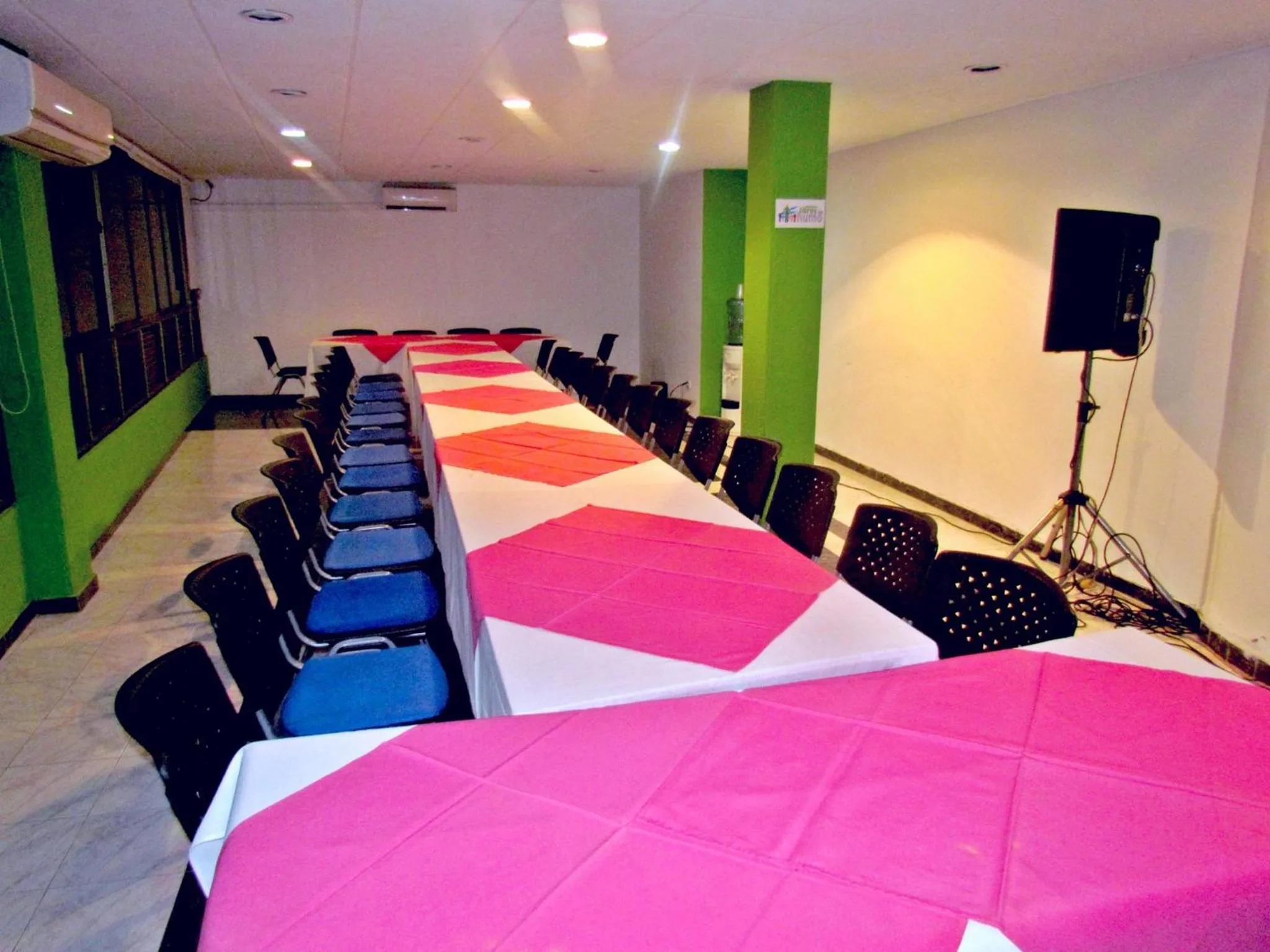 Seating area in HOTEL DINASTIA REAL NEIVA