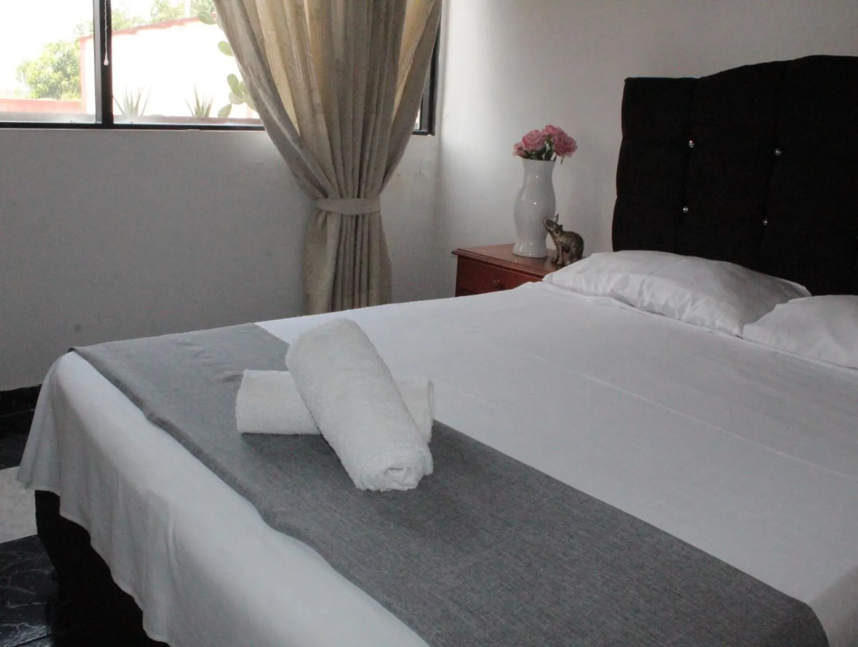 Photo of the whole room, Bed in HOTEL DINASTIA REAL NEIVA