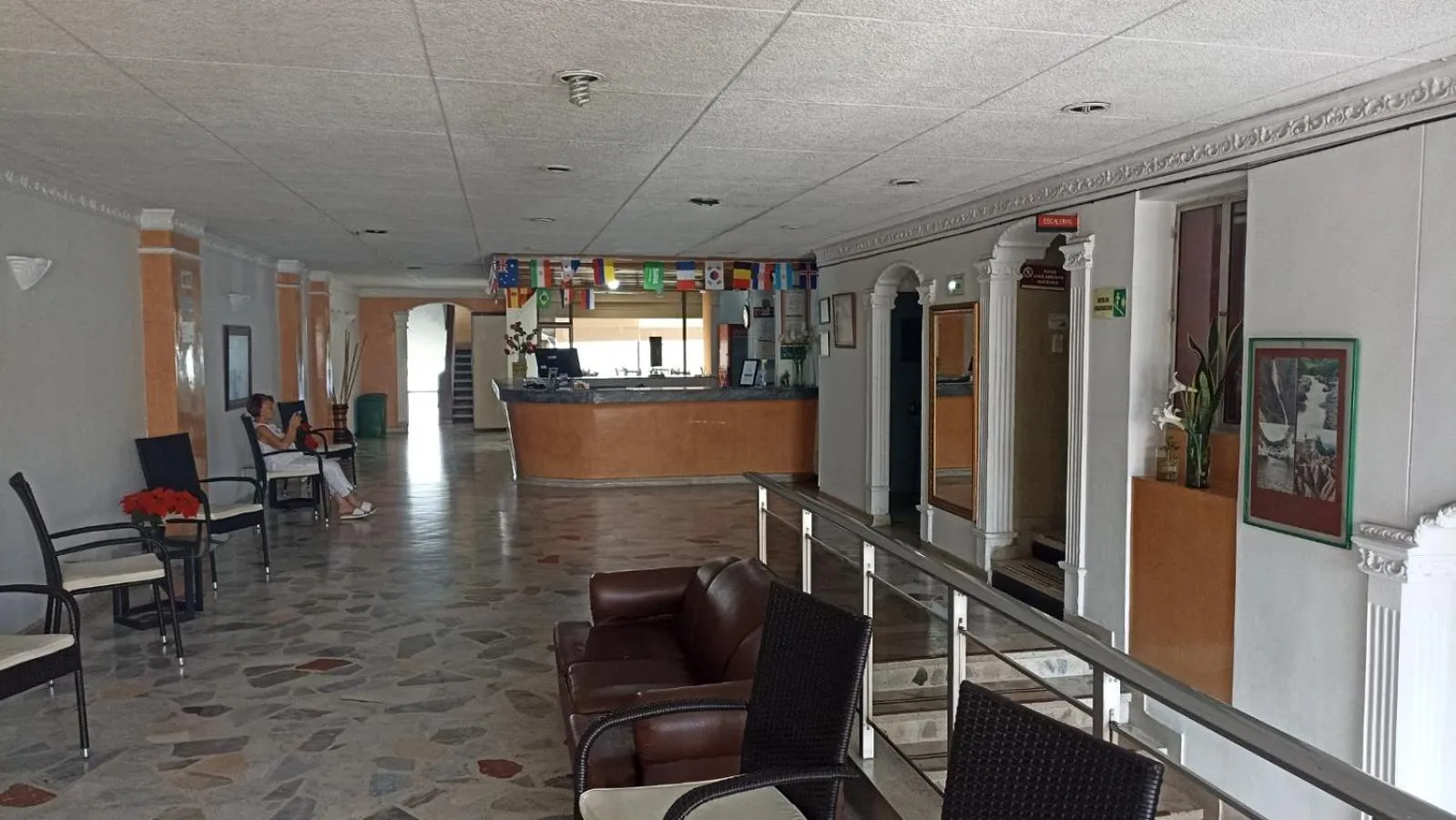 Communal lounge/ TV room in HOTEL DINASTIA REAL NEIVA