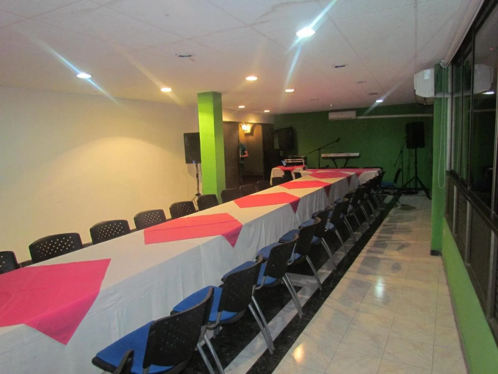 Meeting/conference room in HOTEL DINASTIA REAL NEIVA