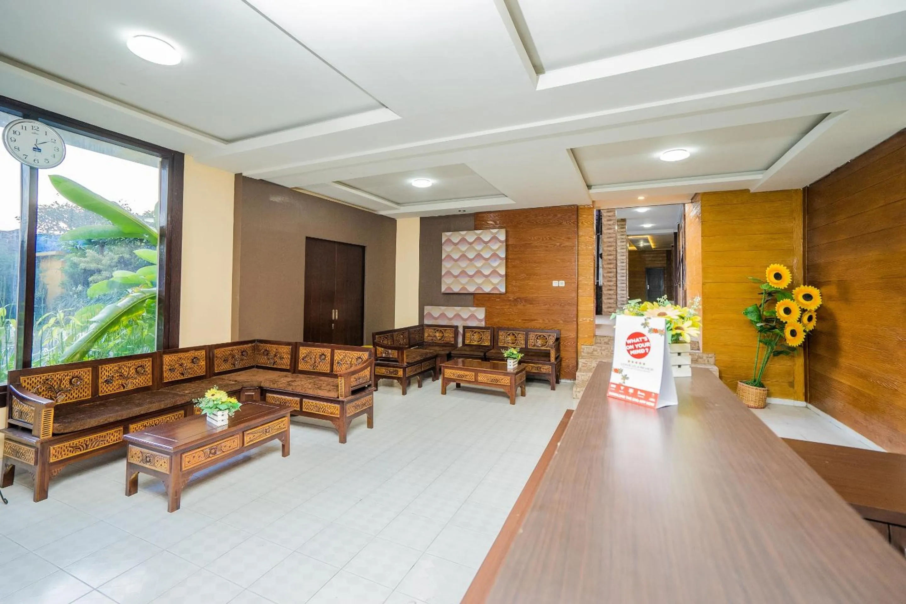 Lobby or reception in Hotel O Central Batu Near Jatim Park 3 Formerly Bunga Matahari Hotel