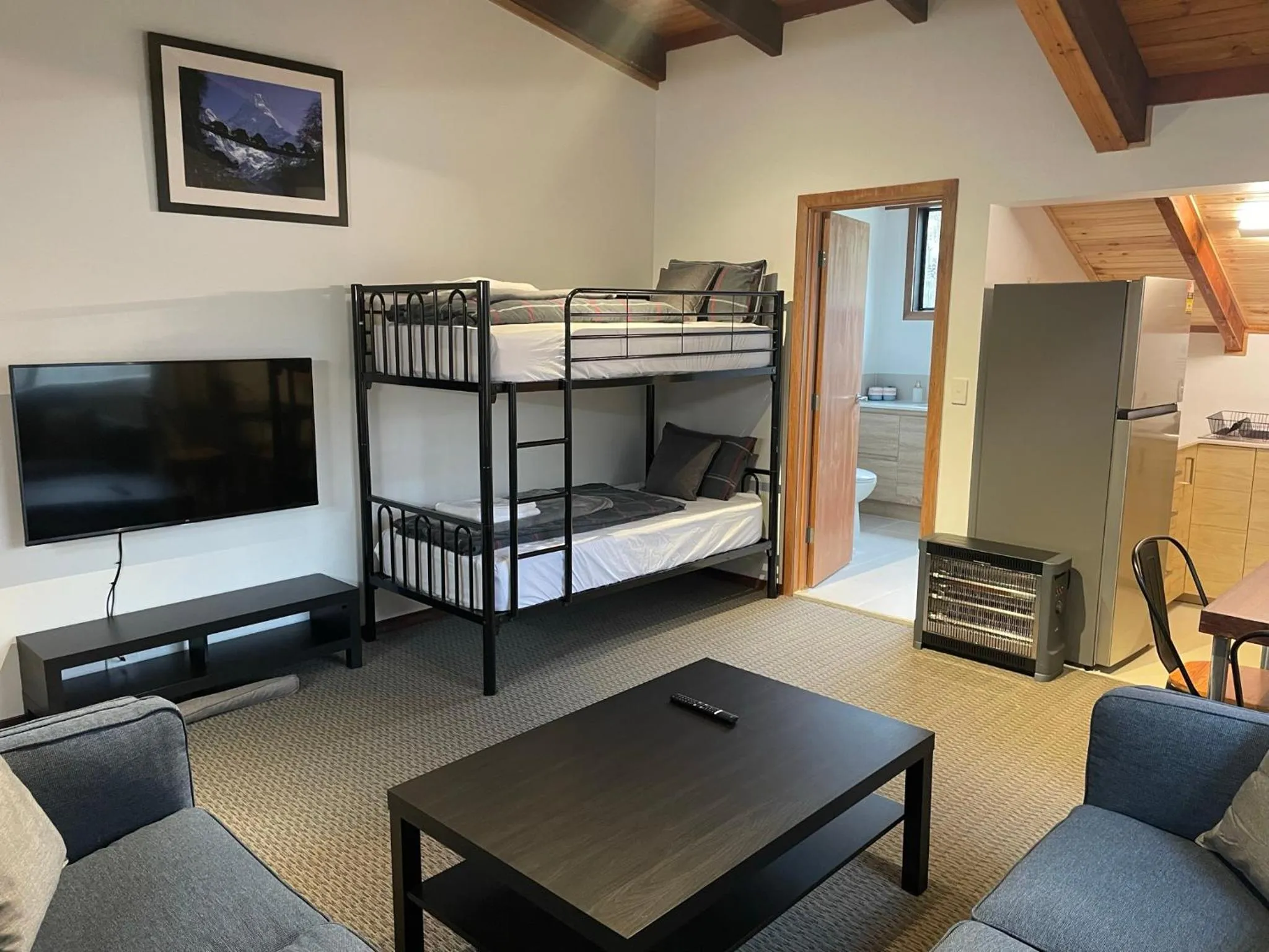 TV and multimedia, Bed in Alpine Retreat Mt Buller