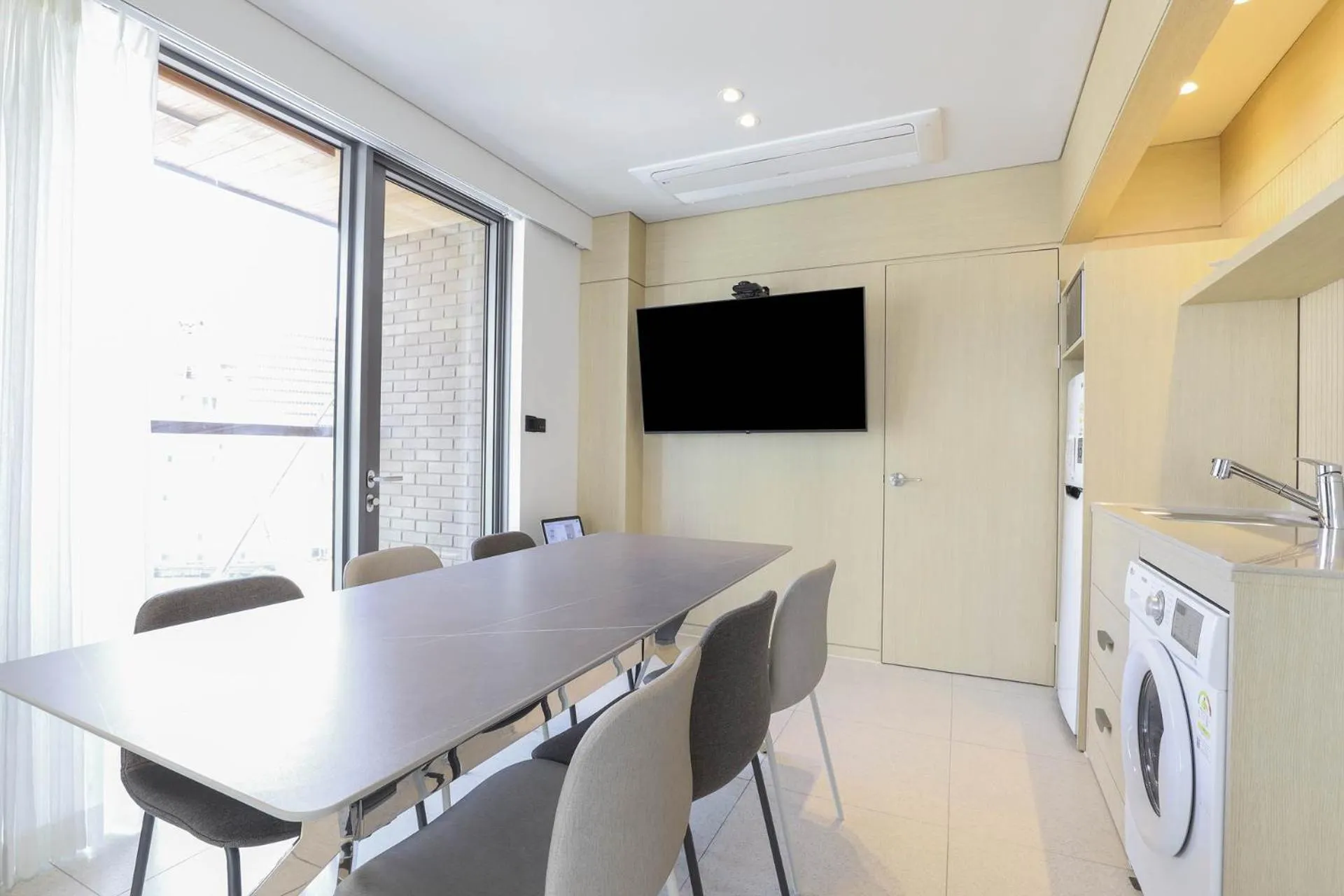 Brown Dot Hotel Haeundae