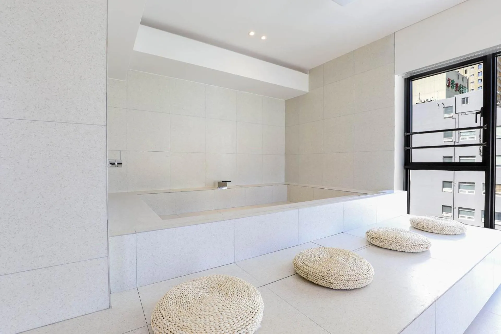 Brown Dot Hotel Haeundae