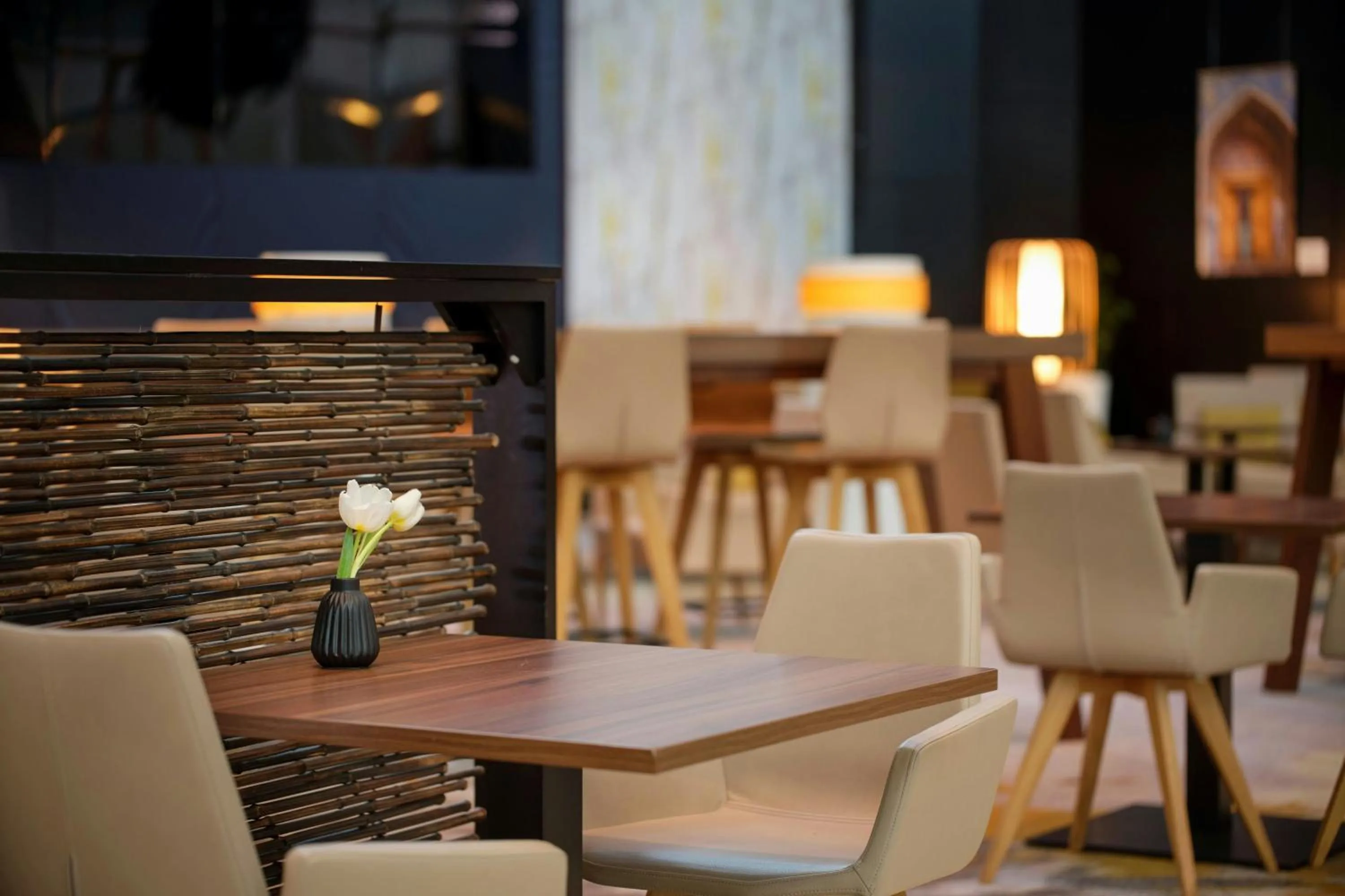 Lounge or bar in Sheraton Amsterdam Airport Hotel and Conference Center