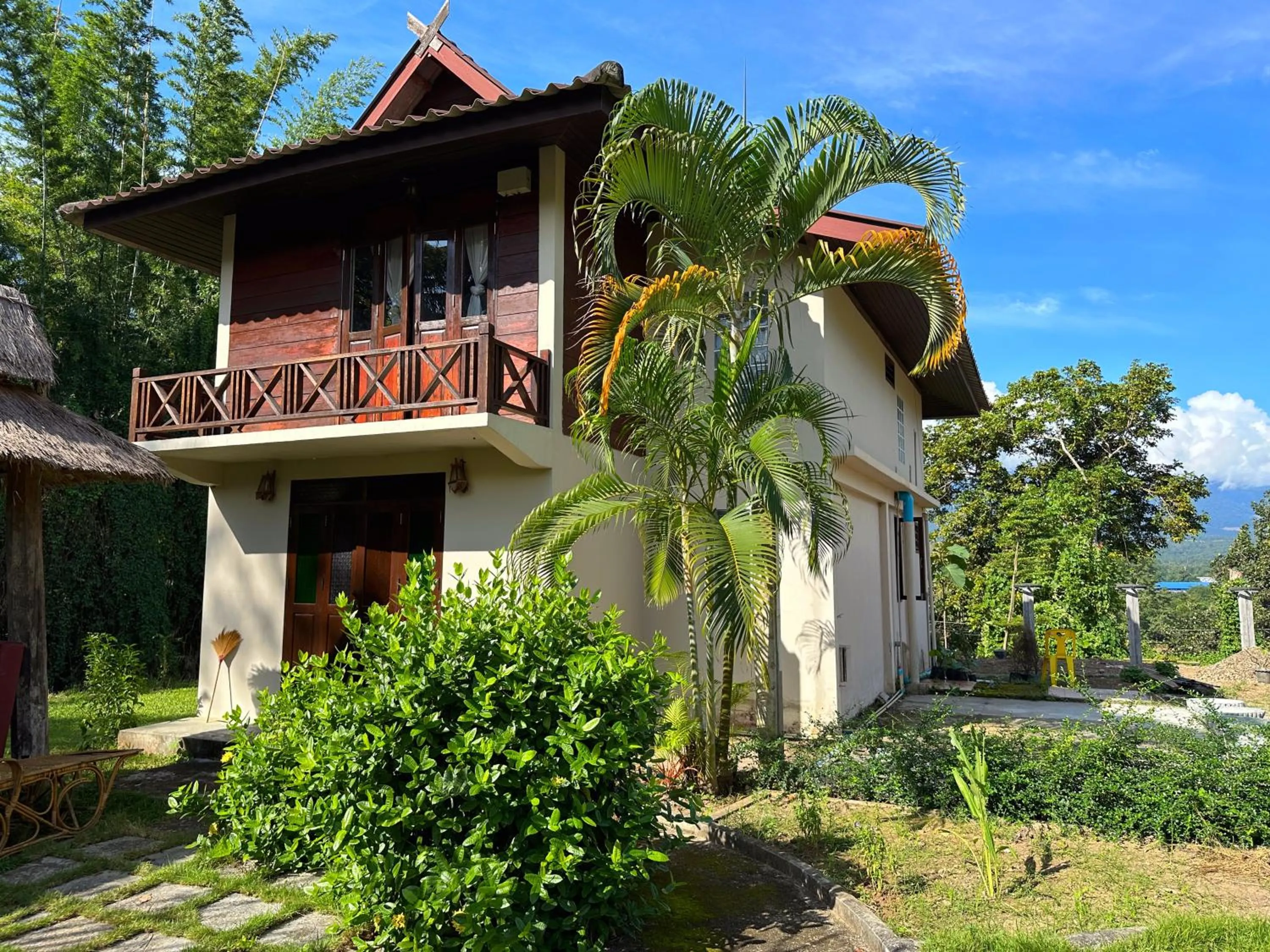 Property building in Pairadise Hotel