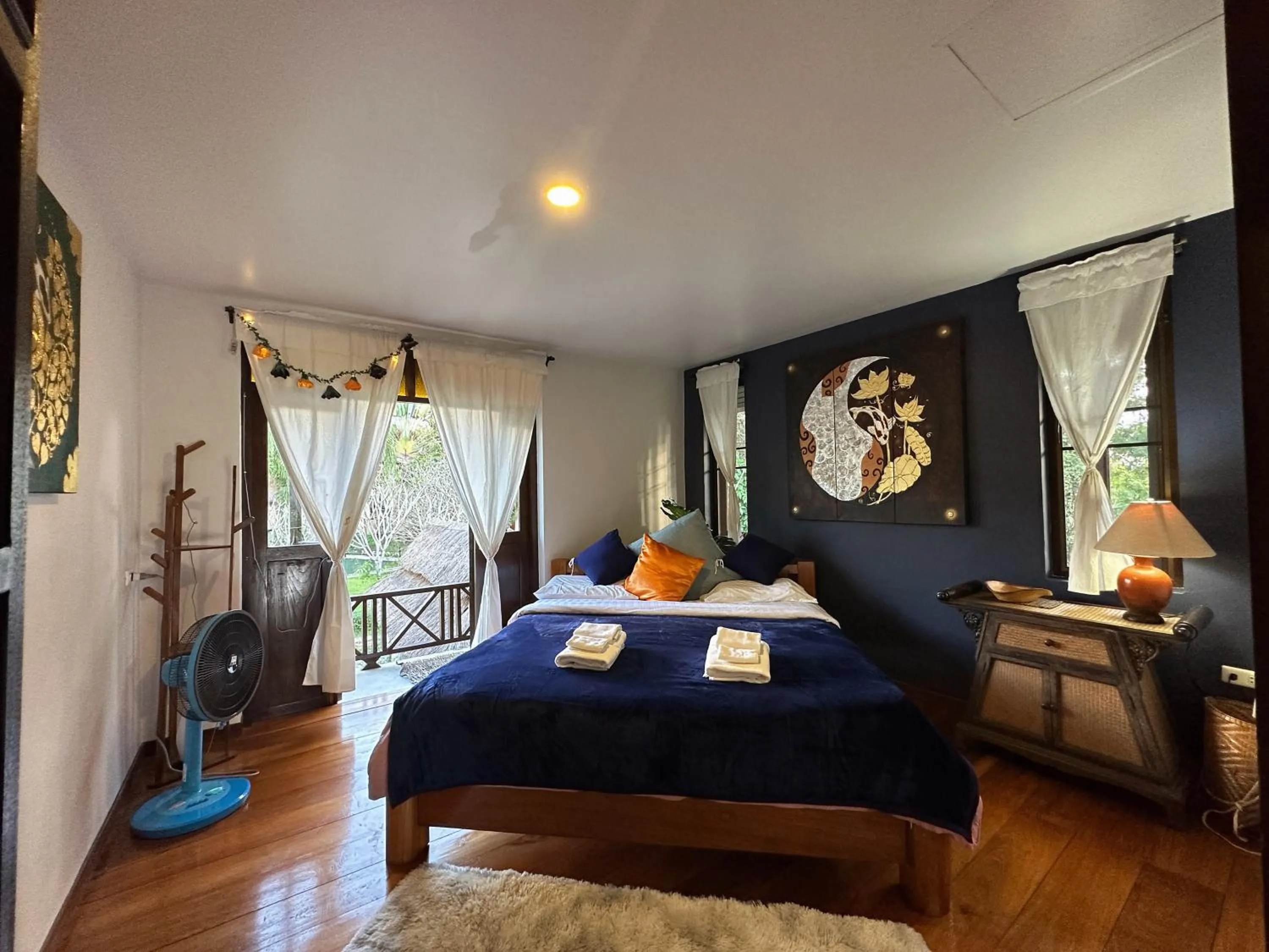 Bed in Pairadise Hotel