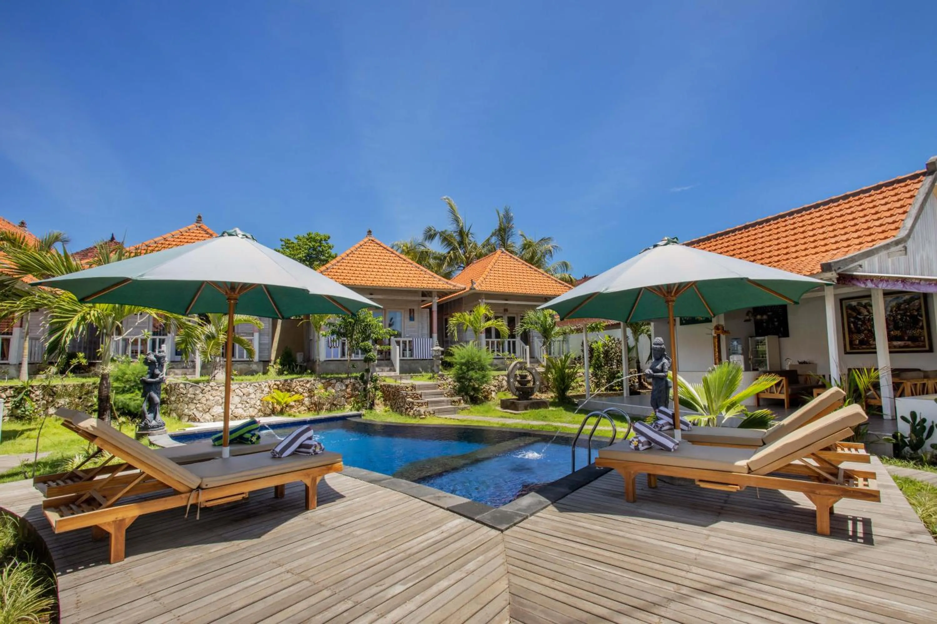 sunbed in Blue Sky Villa Ceningan