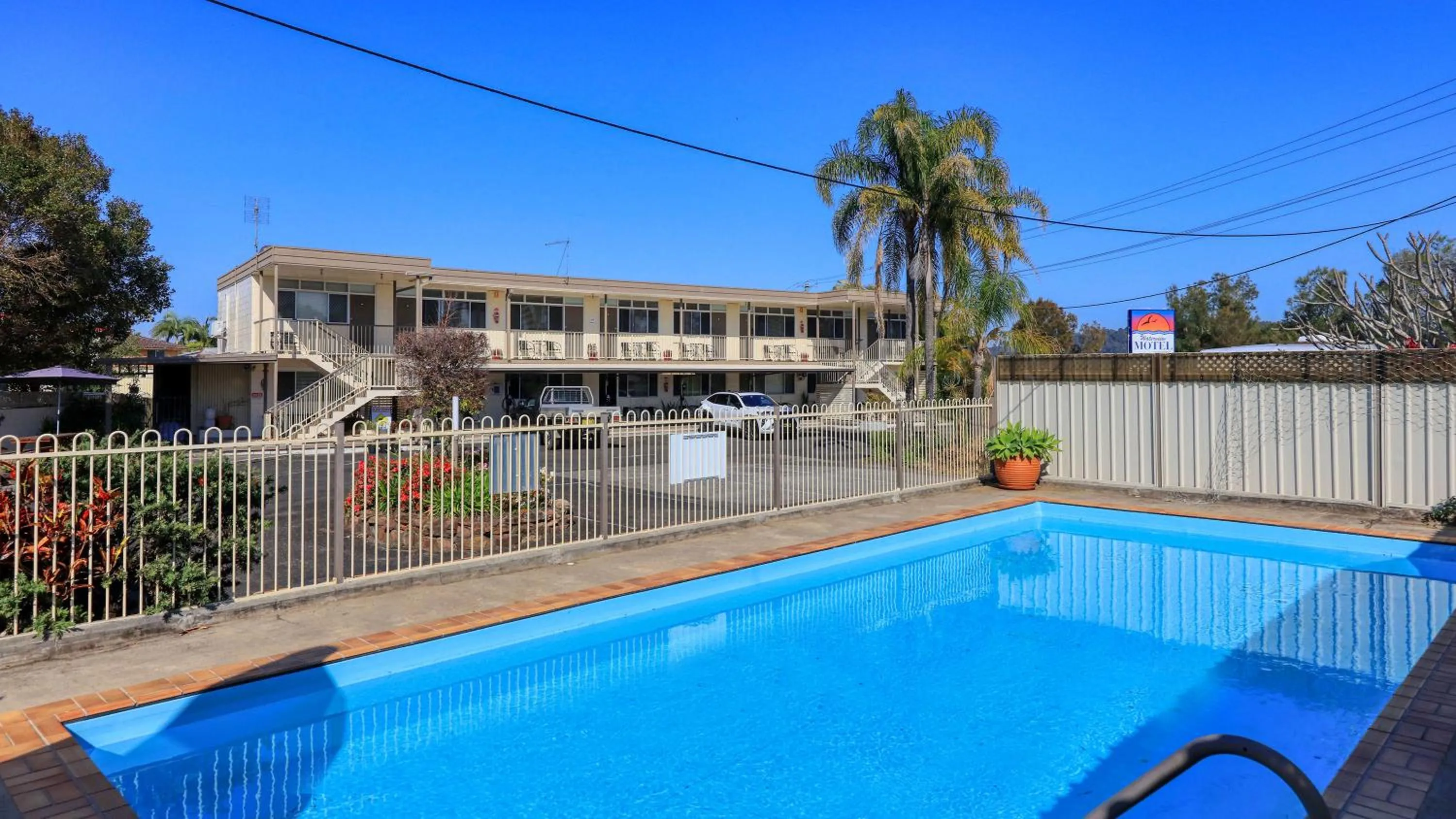 Swimming pool in Waterview Motel Maclean
