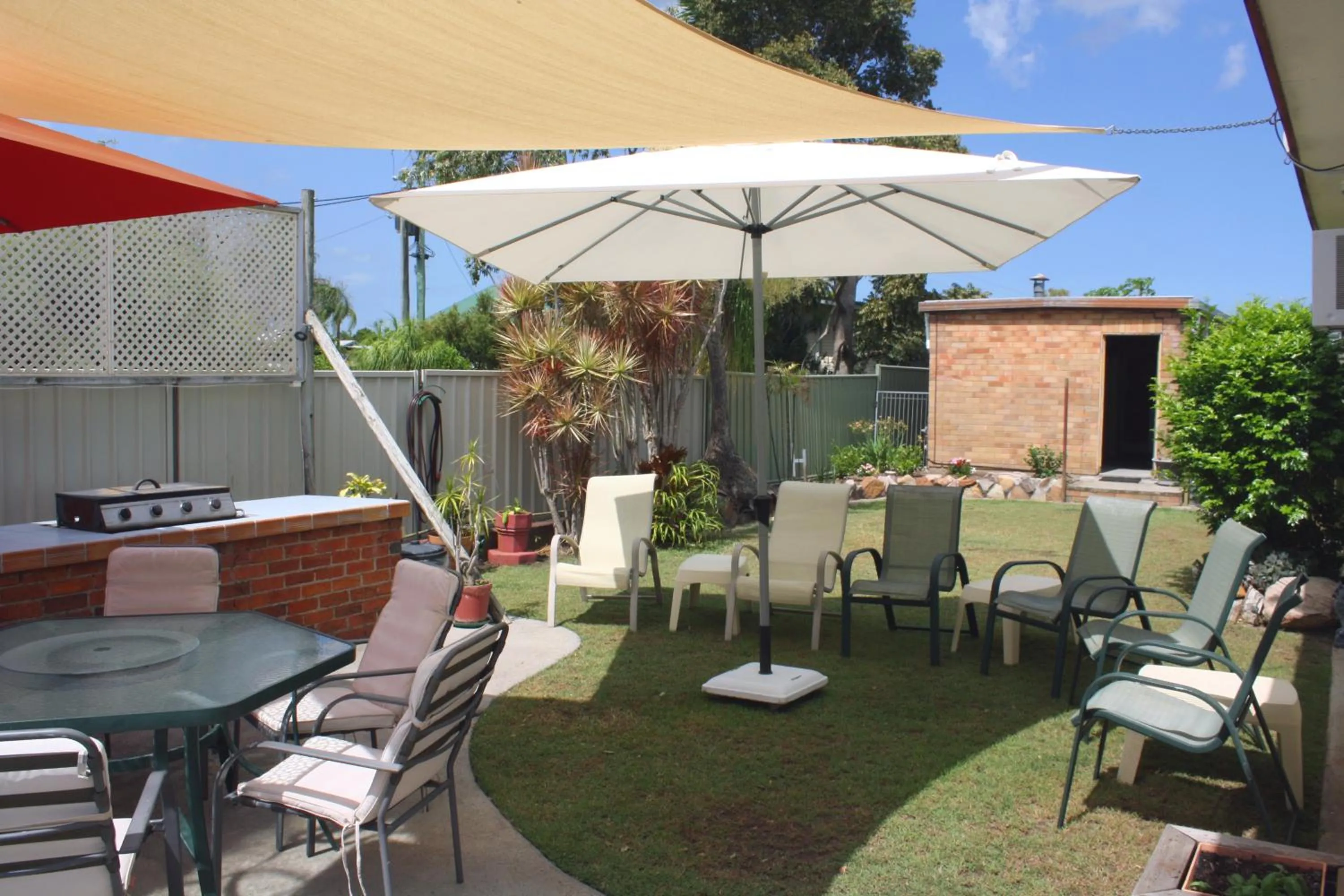 BBQ facilities in Waterview Motel Maclean