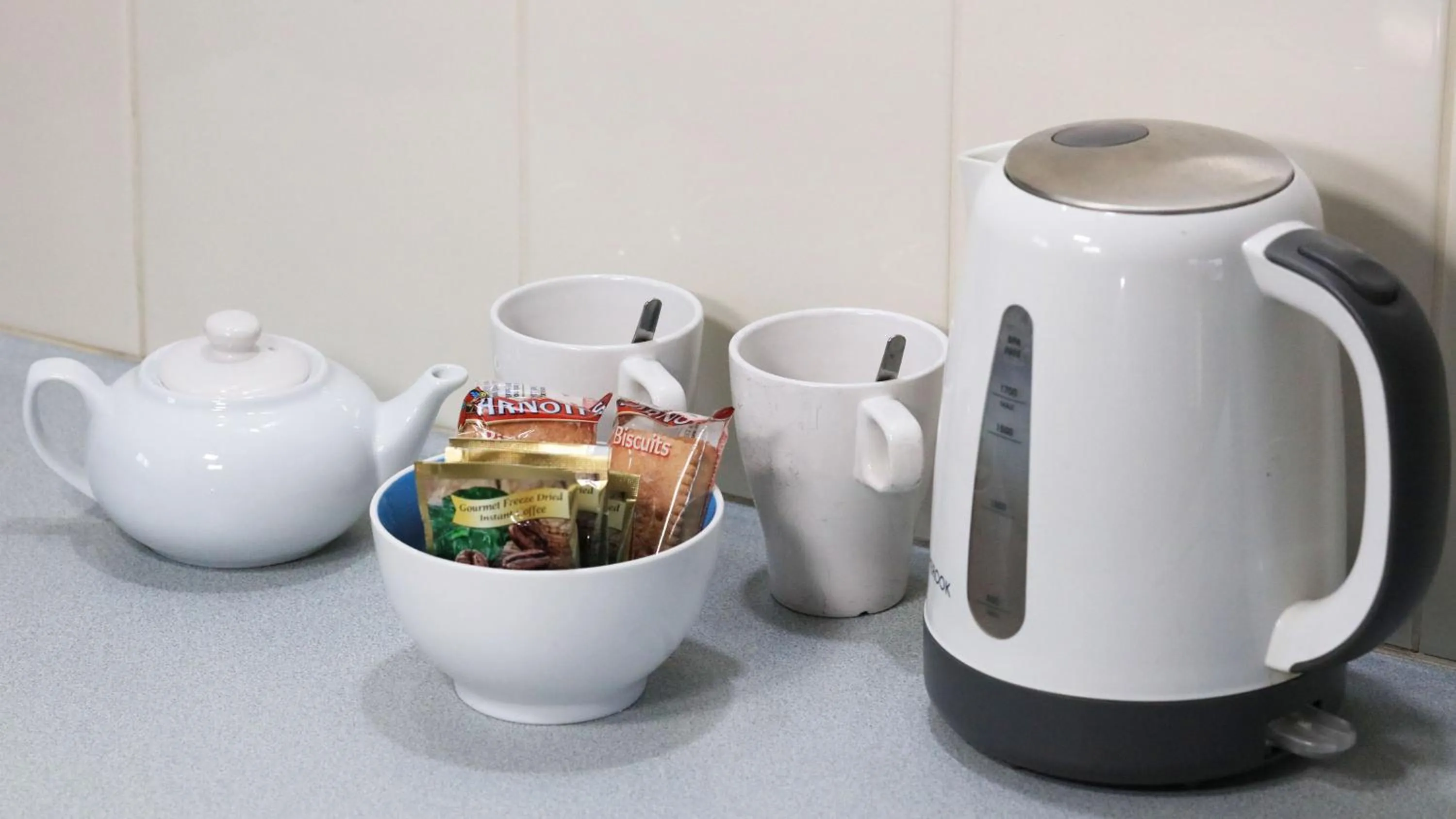 Coffee/tea facilities in Waterview Motel Maclean