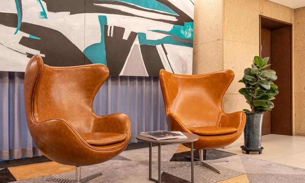 Seating area in Dongdaegu Station Eastern Hotel