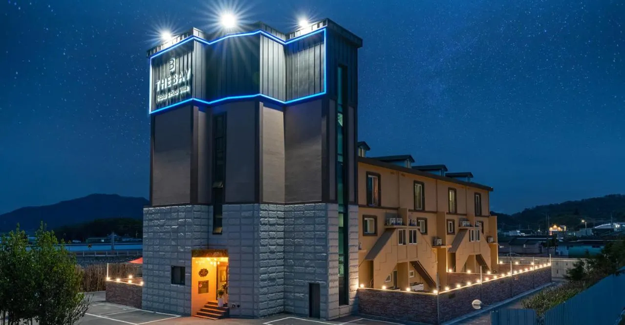 The Bay Hotel and Pool Villa