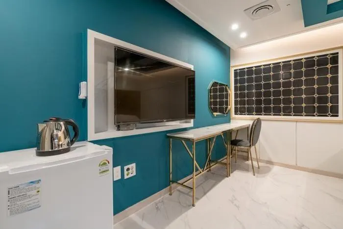 The Bay Hotel and Pool Villa