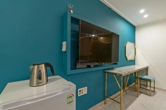 The Bay Hotel and Pool Villa