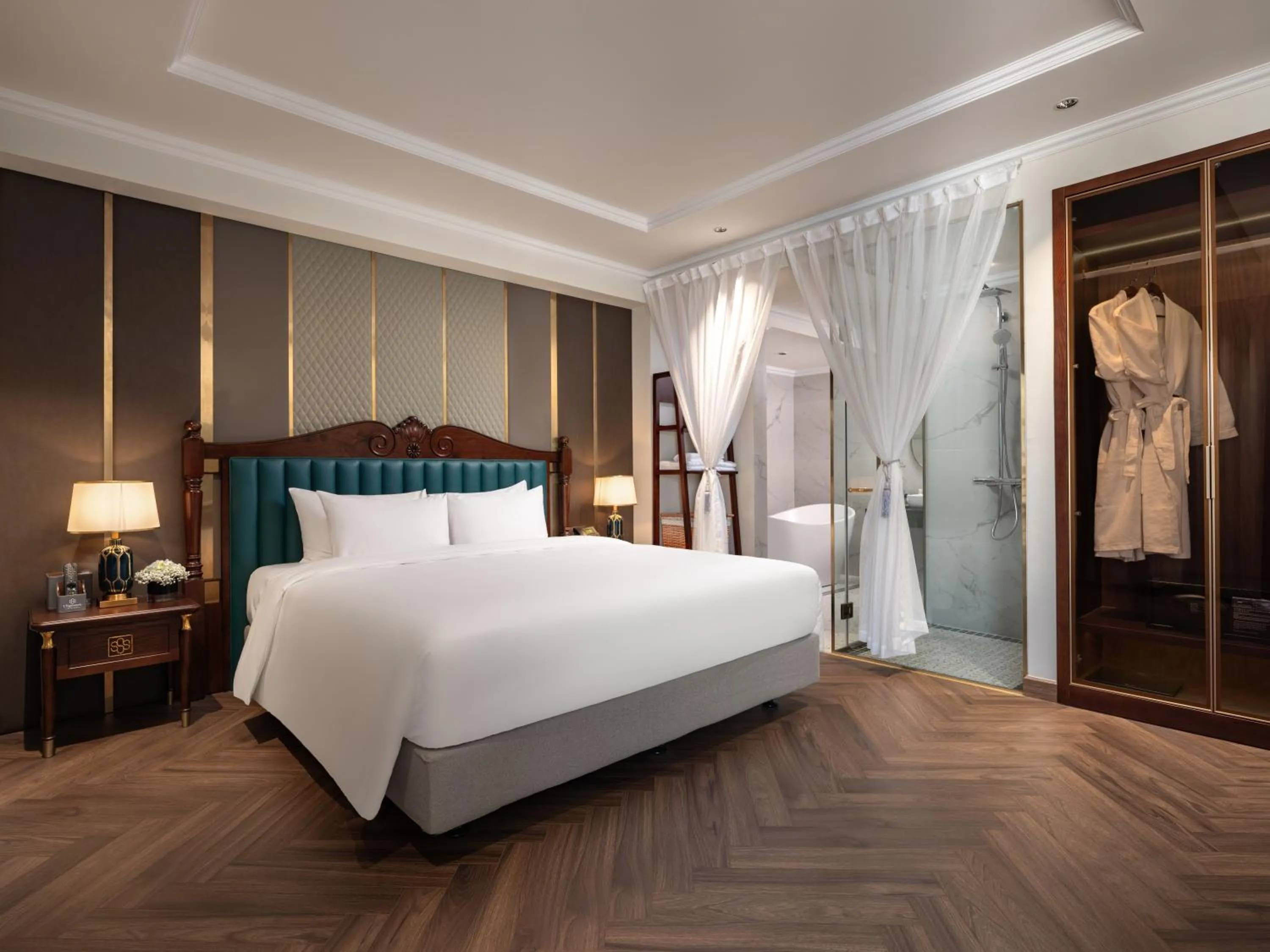 Bedroom, Bed in L'Signature Hotel & Spa