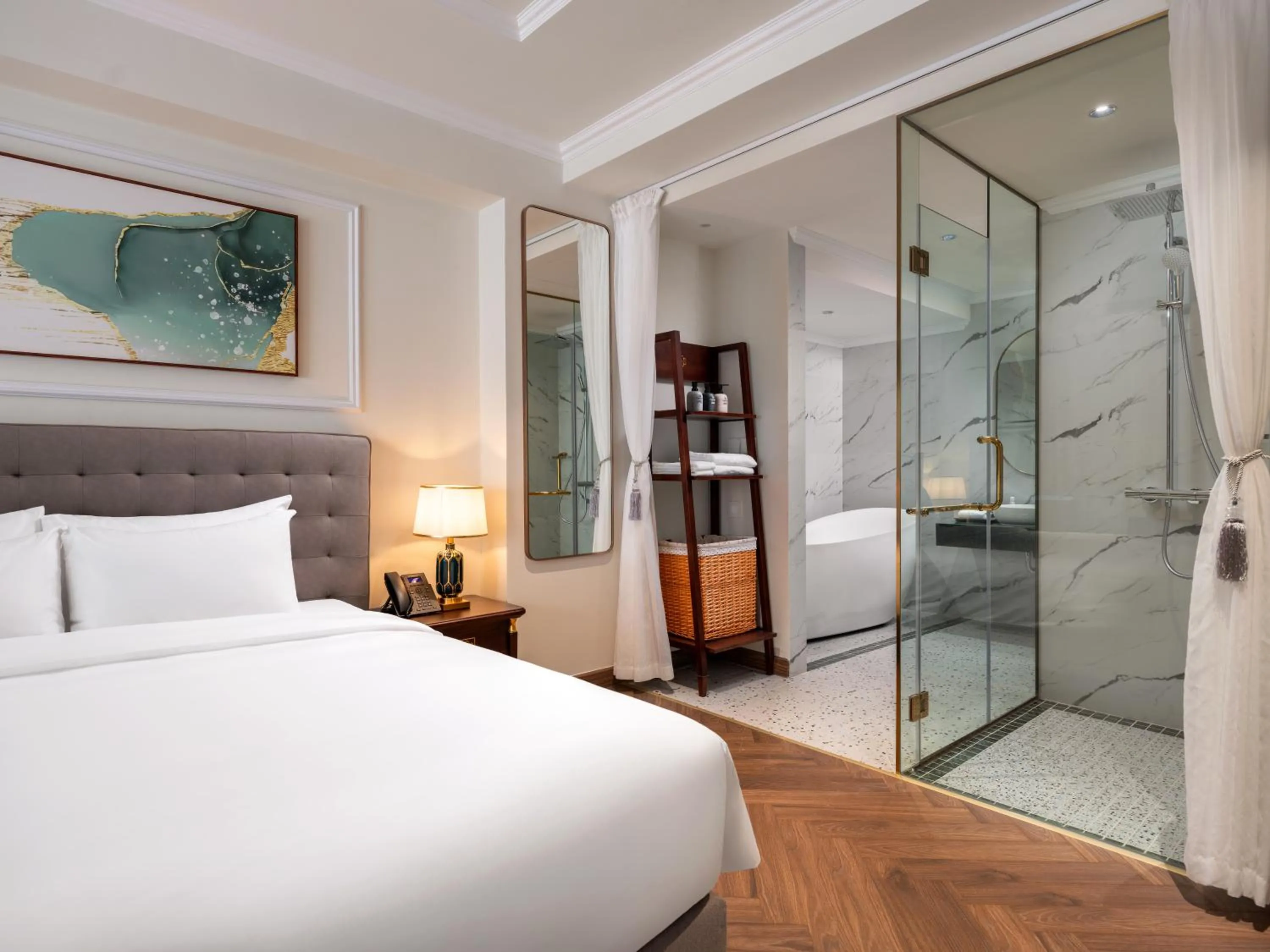 Bathroom, Bed in L'Signature Hotel & Spa