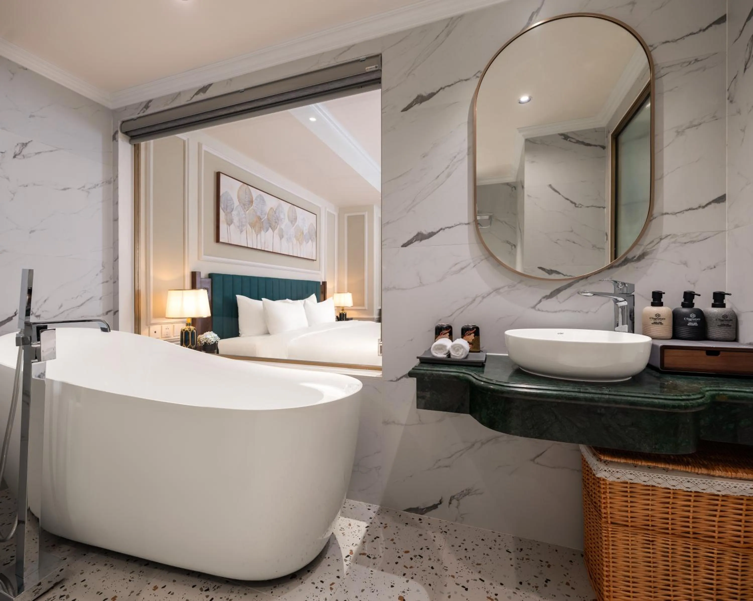 Bathroom, Bed in L'Signature Hotel & Spa