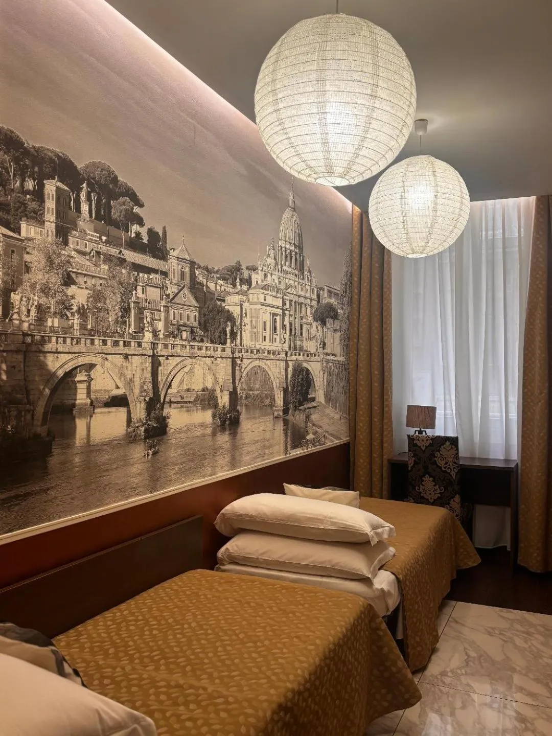 Photo of the whole room, Bed in Corso Grand Suite