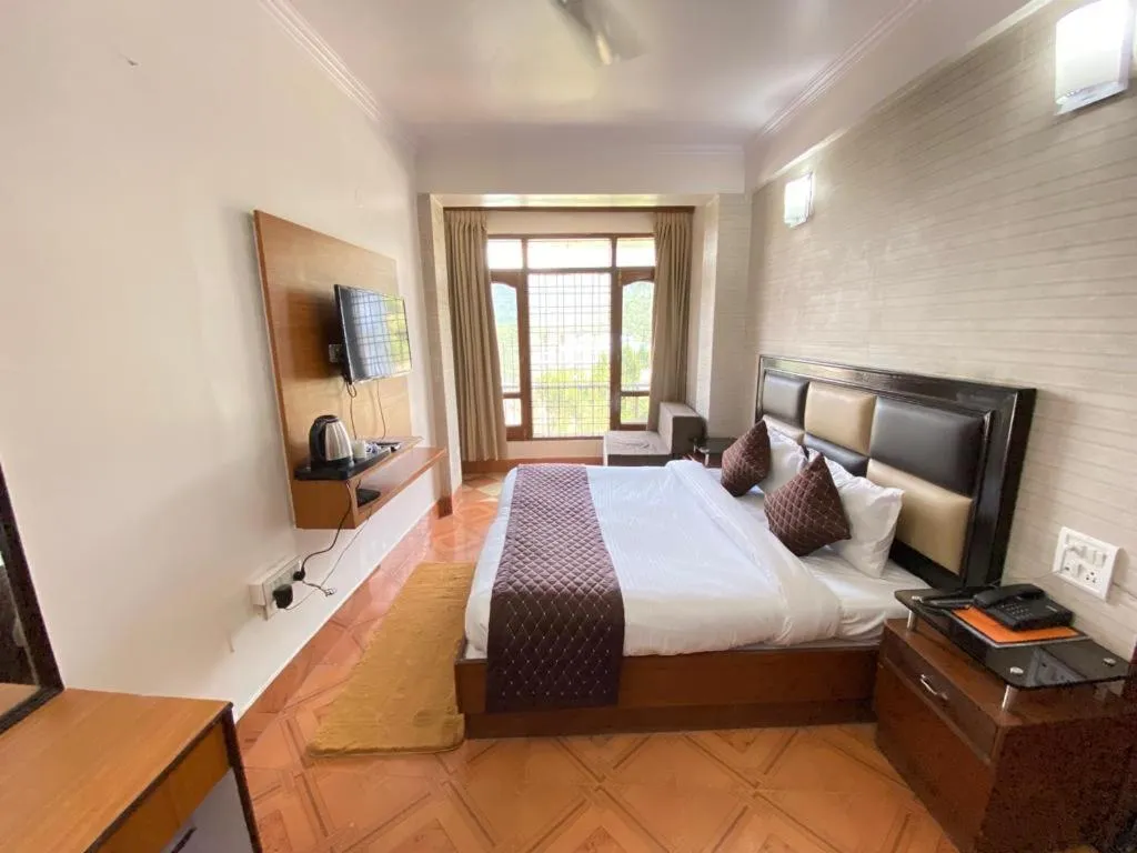 Beyond Stay Paradise Continental Mussoorie