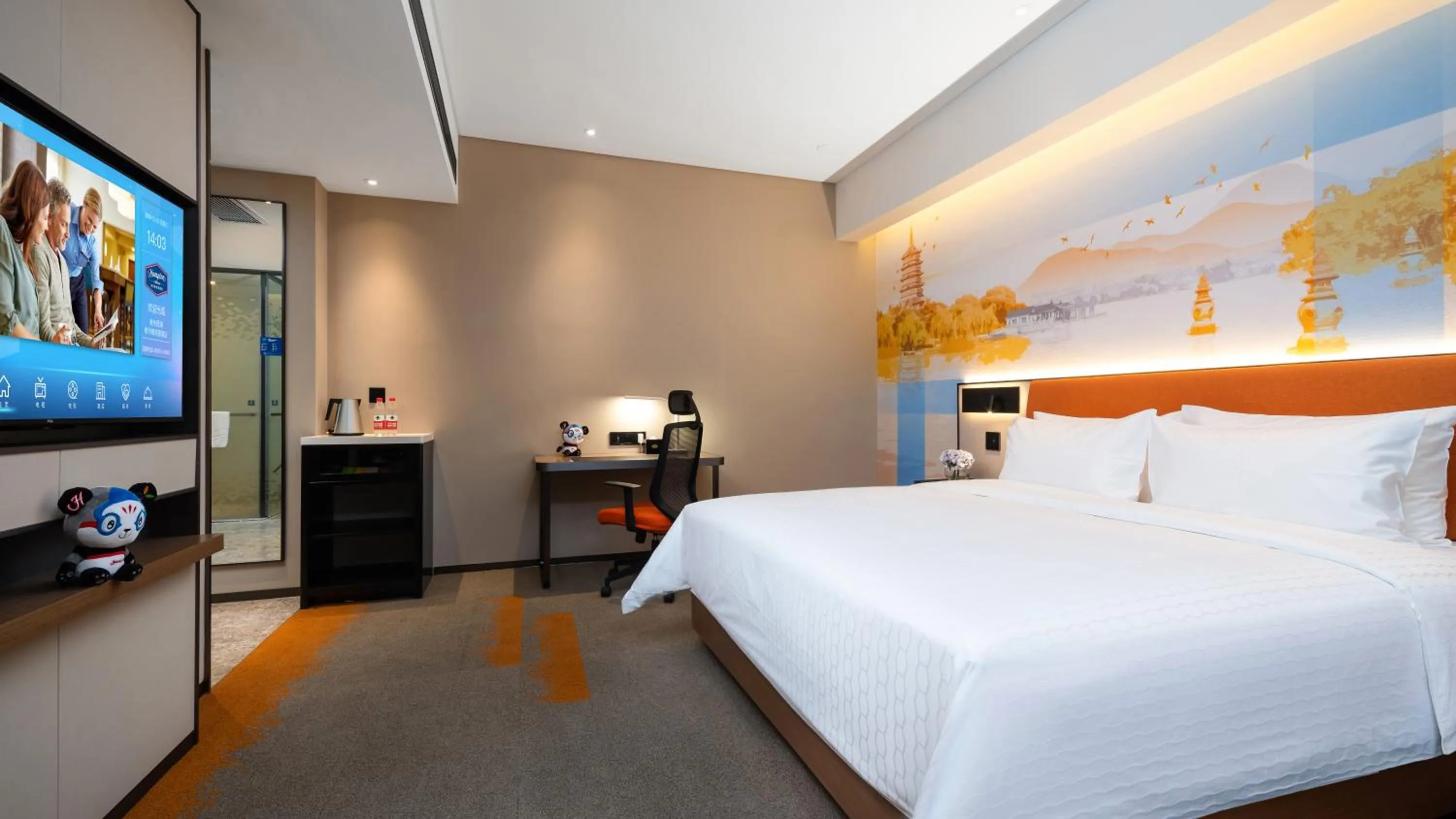 Photo of the whole room, Bed in Hampton by Hilton Hangzhou West Lake