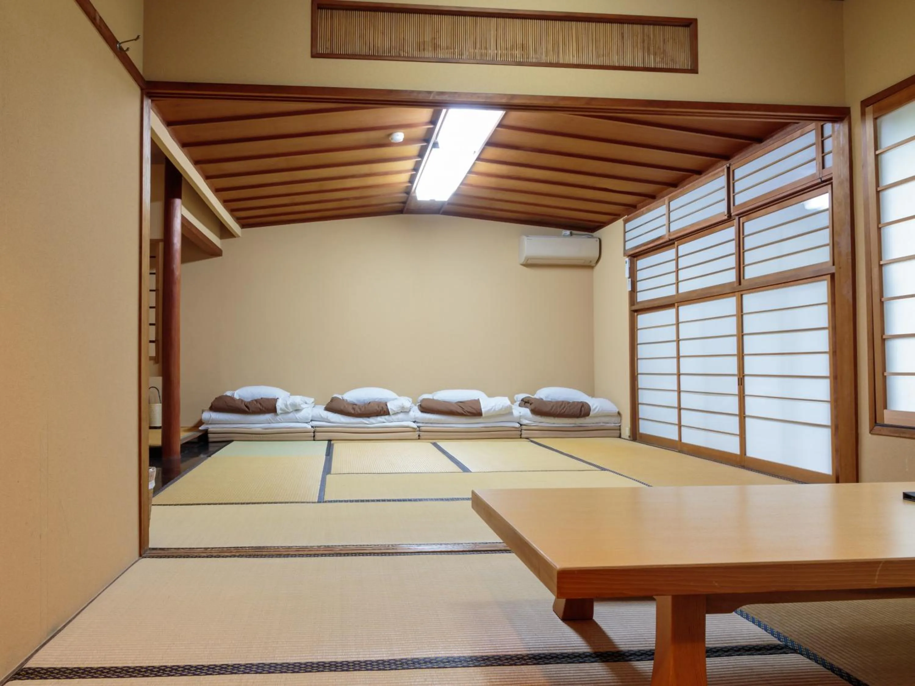 Photo of the whole room, Bed in Gion Ryokan Q-beh