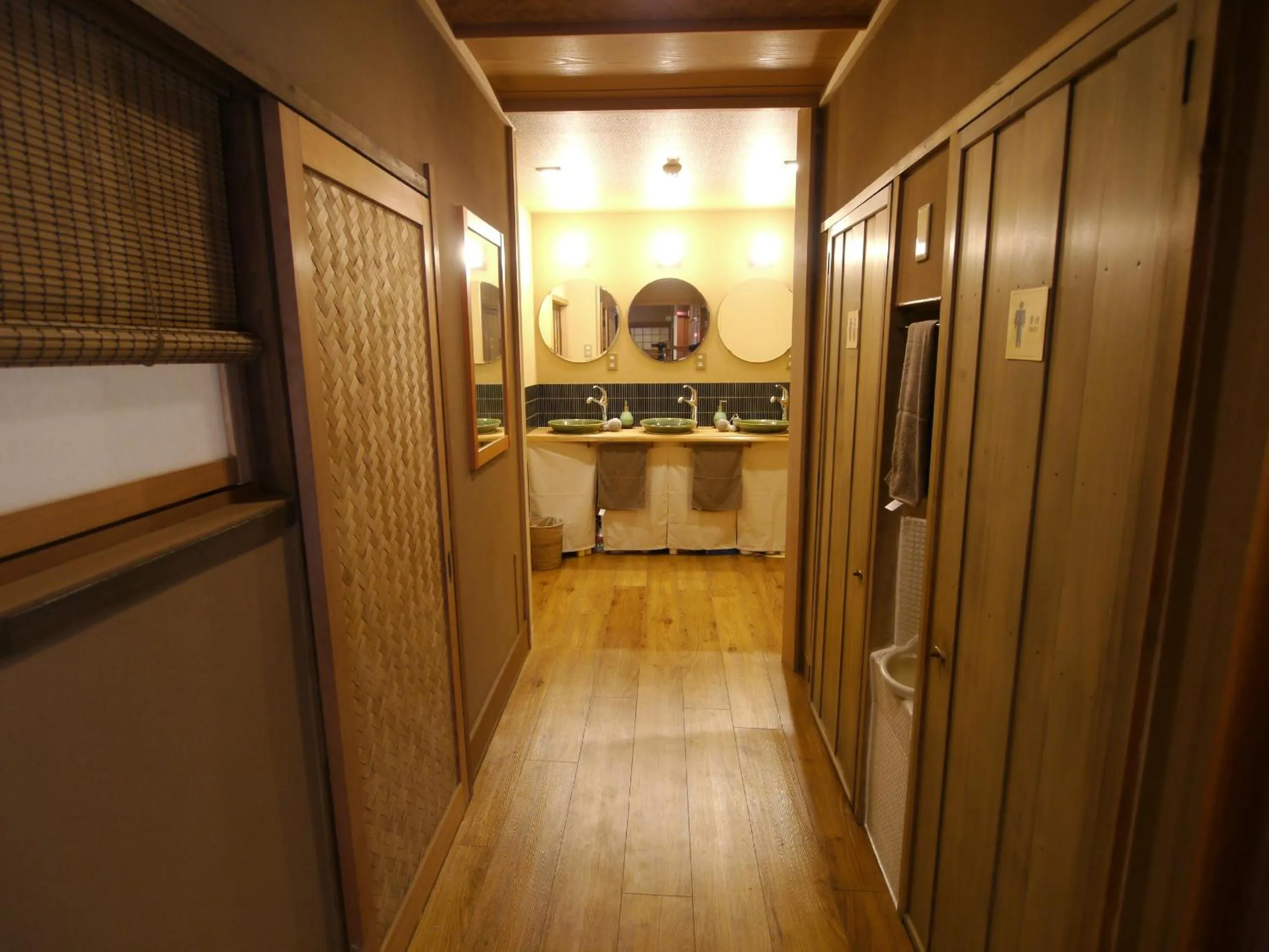 Communal lounge/ TV room in Gion Ryokan Q-beh