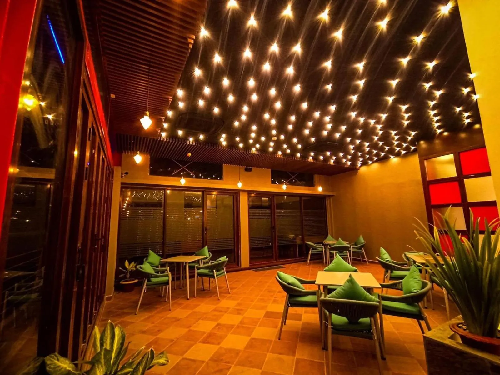 Restaurant/places to eat in Royal Pearl Suites