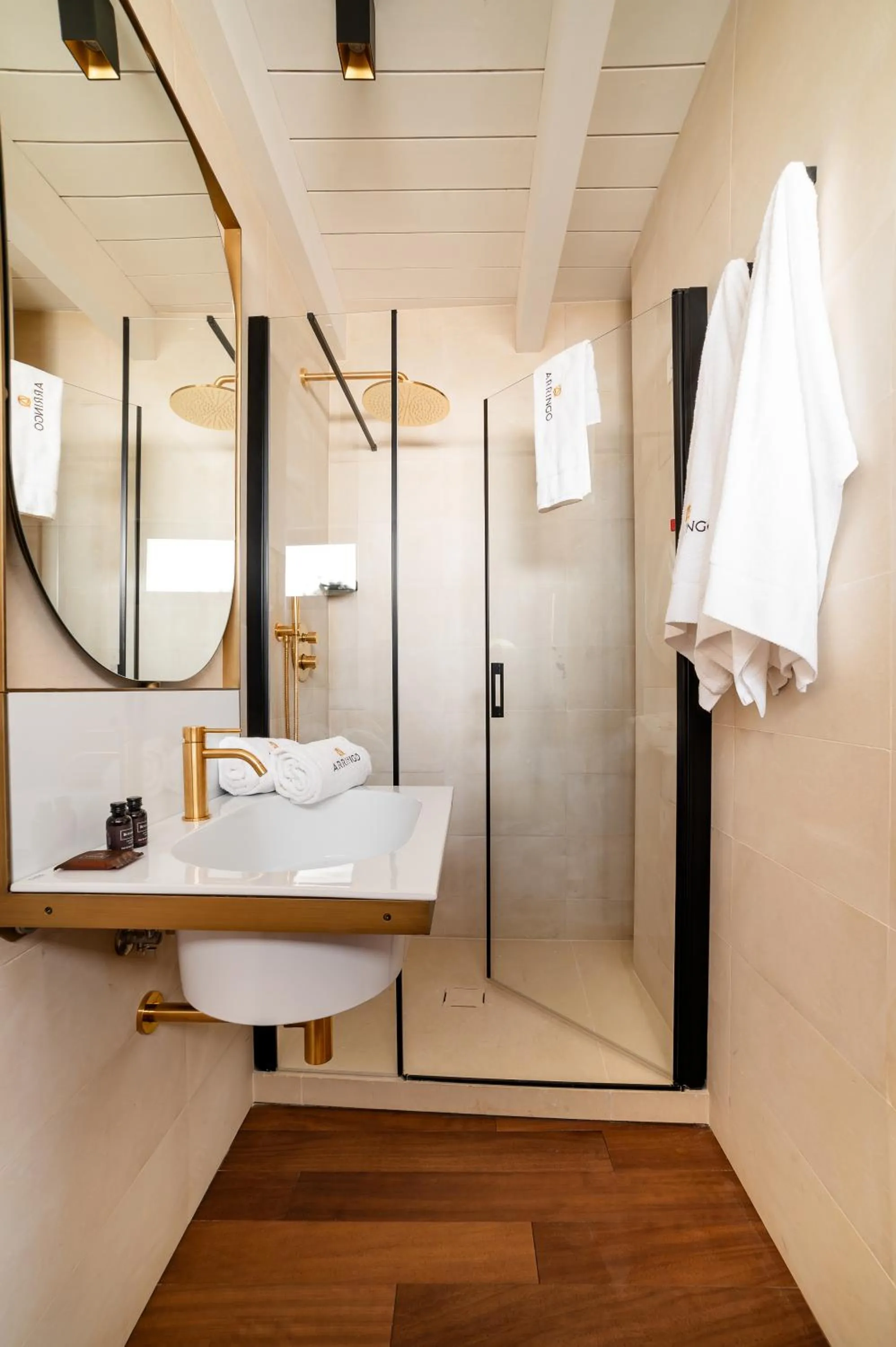 Shower in Arringo - Stay comfy