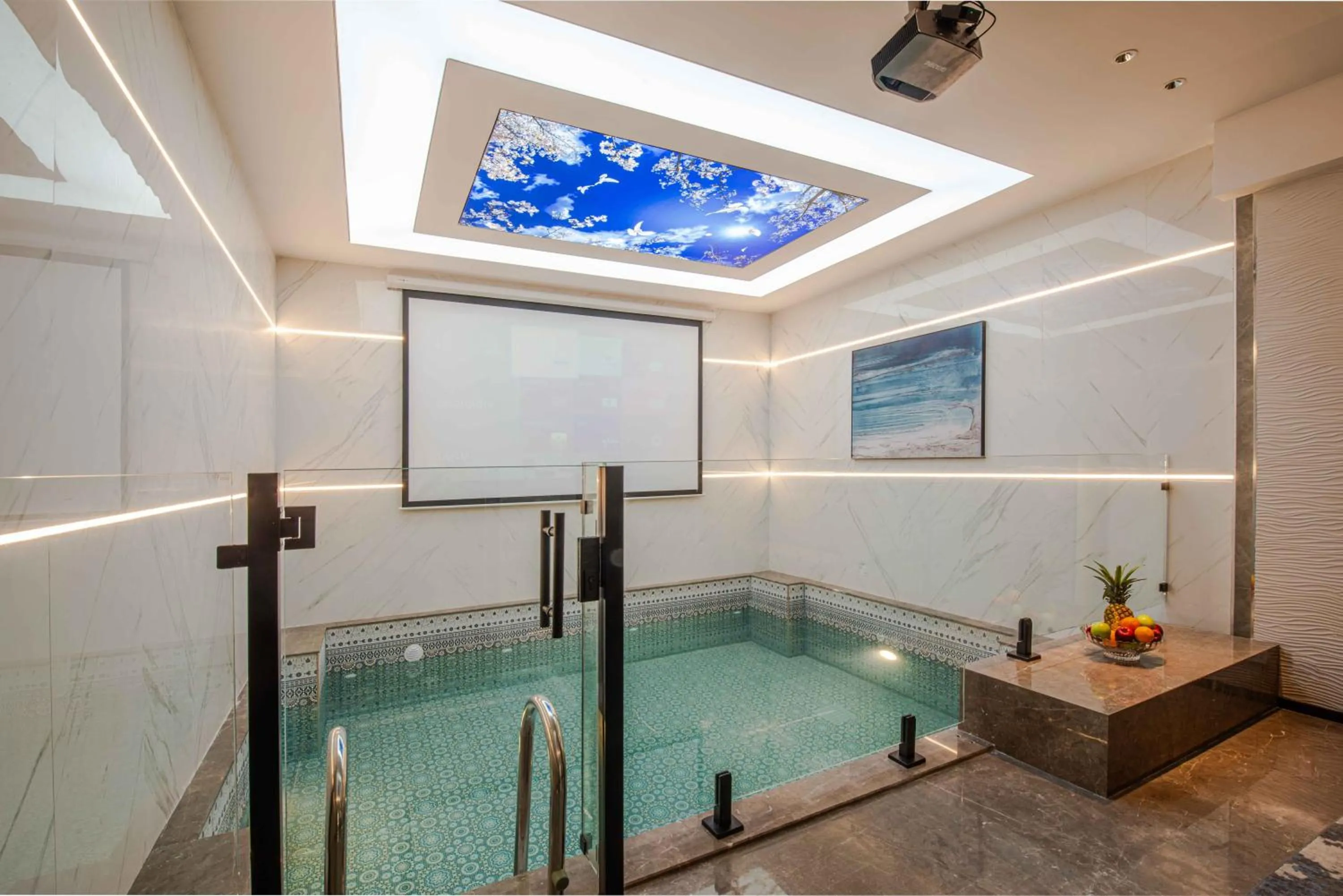 Swimming pool in Boudl Khamis Mushait