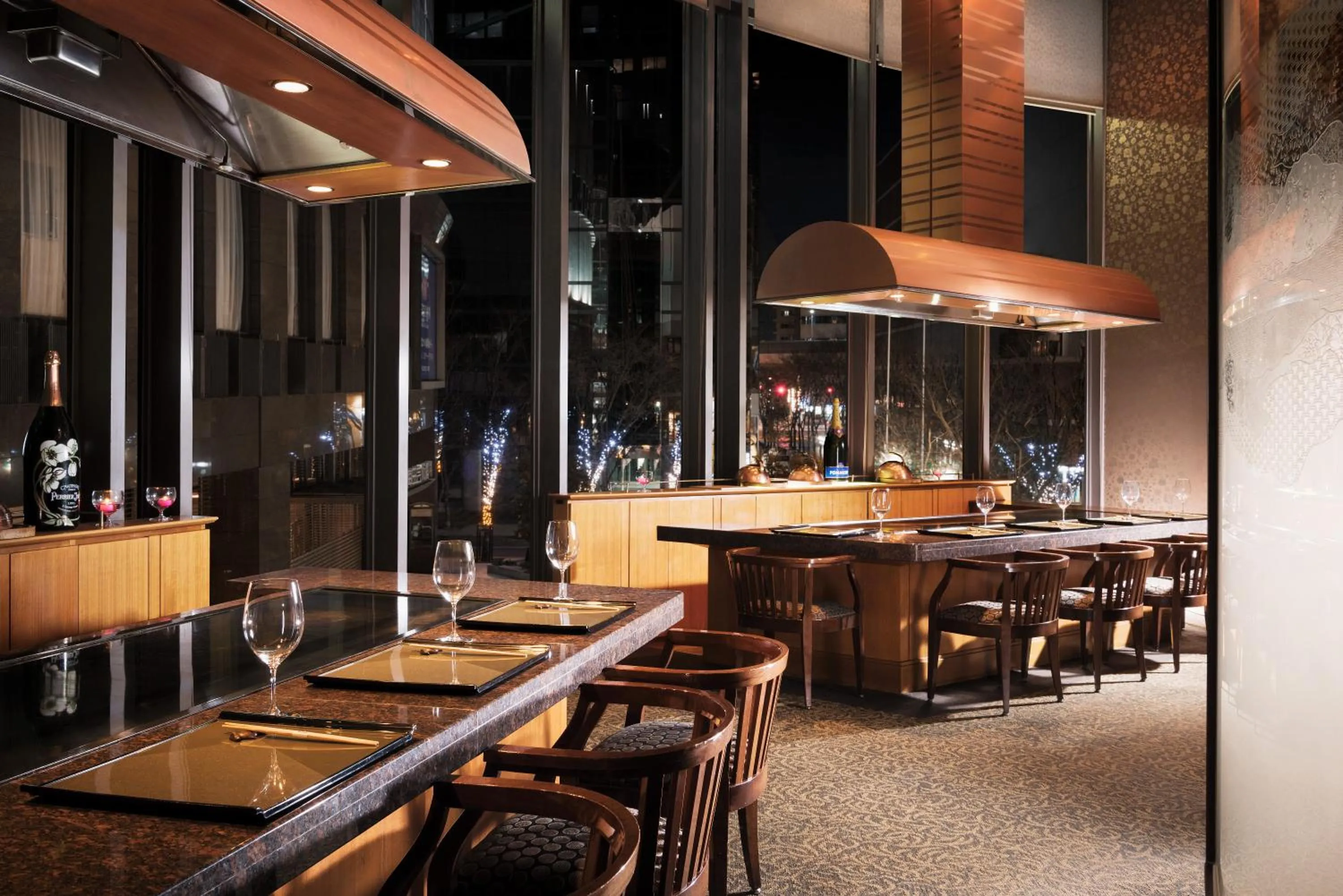 Restaurant/places to eat in Hotel Hankyu International