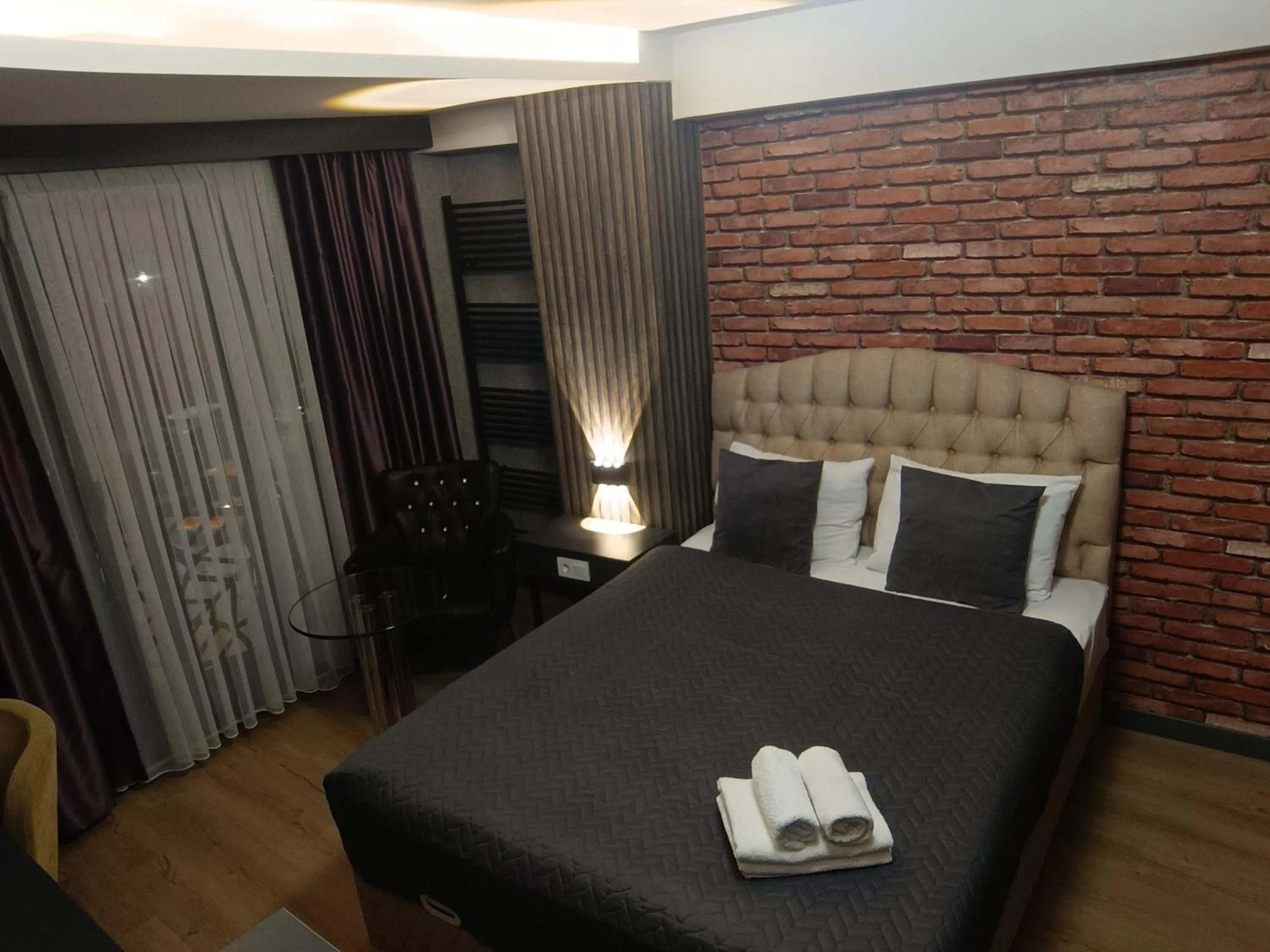 Bed in Nomad Hub Istanbul Residence