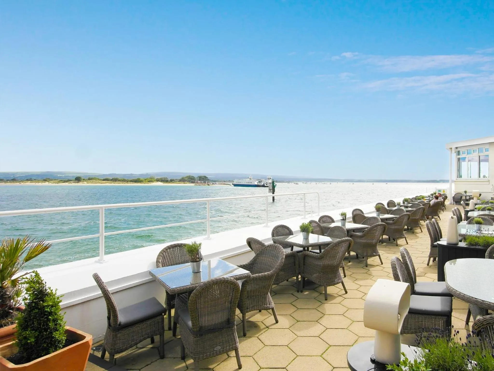 Restaurant/places to eat in Haven Hotel