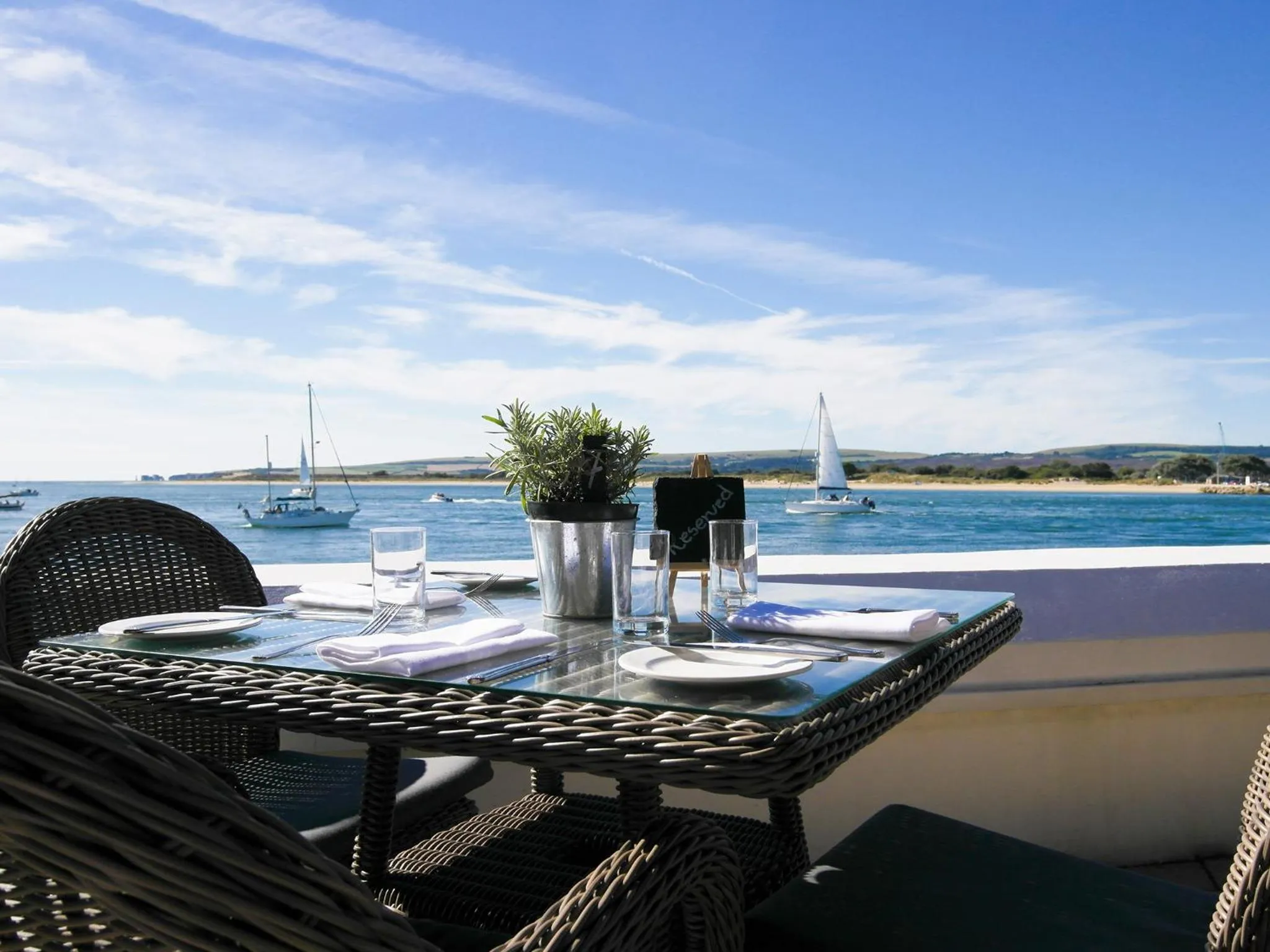 Restaurant/places to eat in Haven Hotel