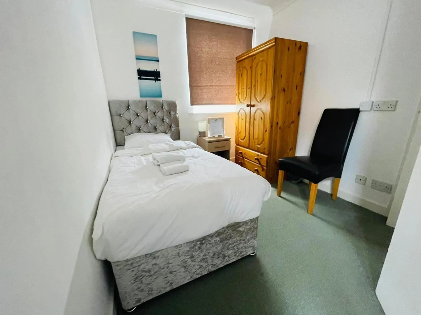 Bedroom in Star Hotel, South Leicester