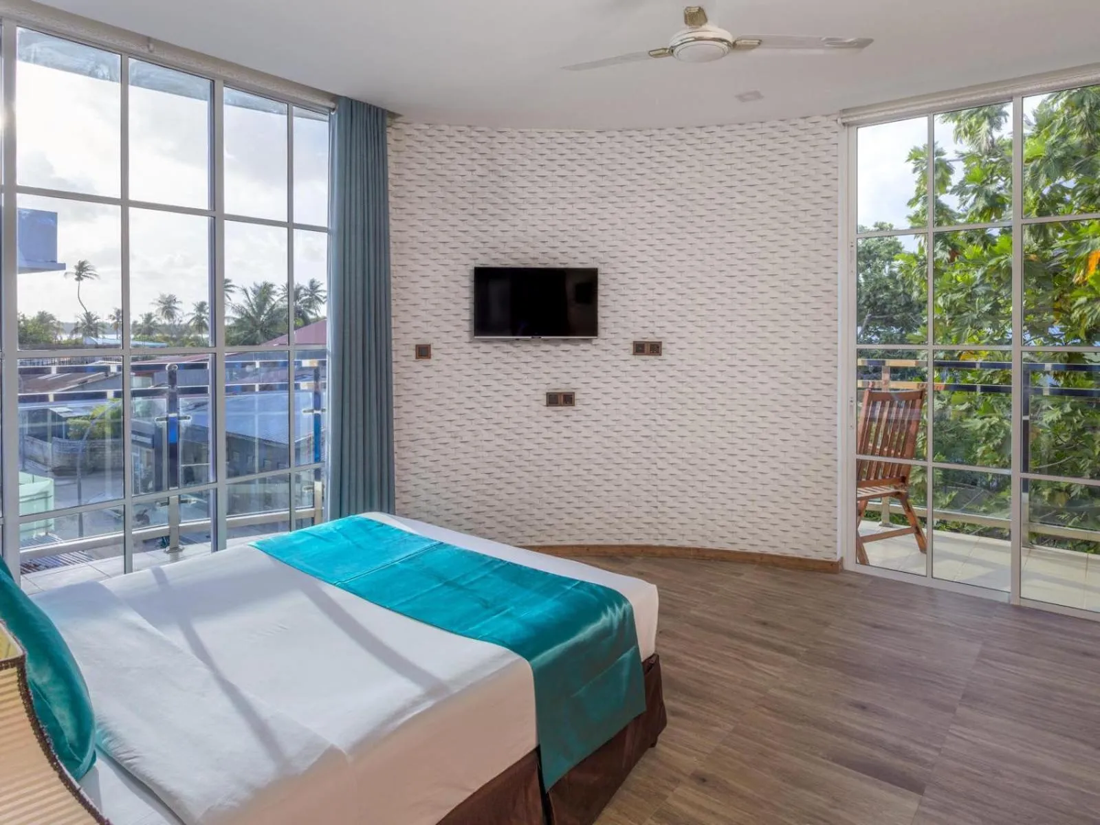 Bed in Maaniya Palace