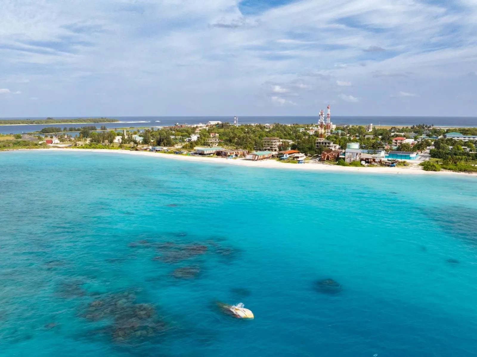 Beach in Maaniya Palace