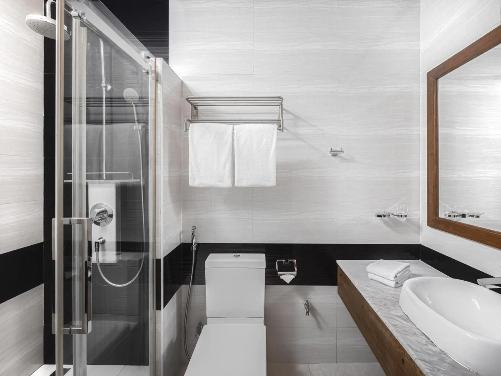 Toilet in Maaniya Palace