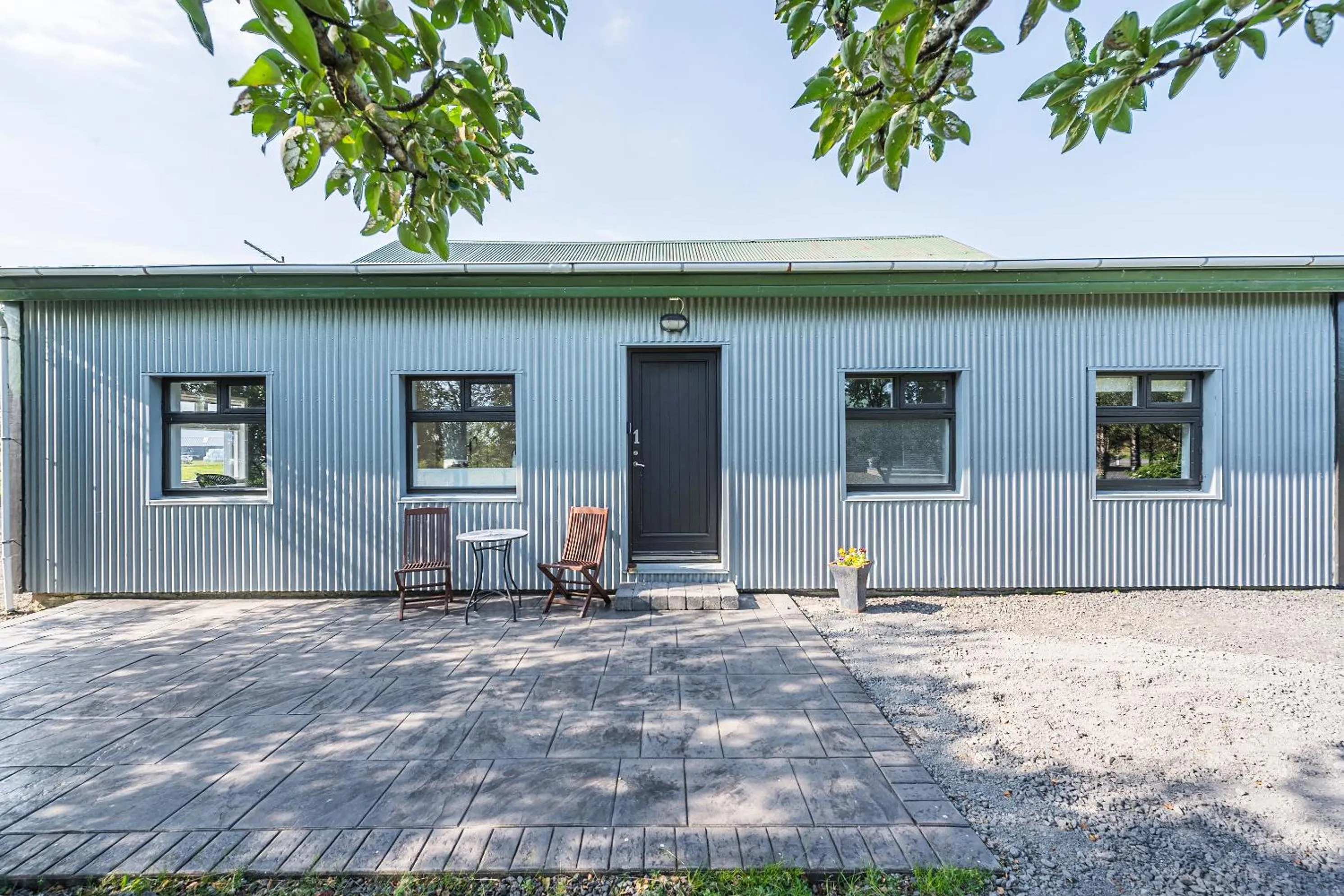 Property building in Elding Apartments