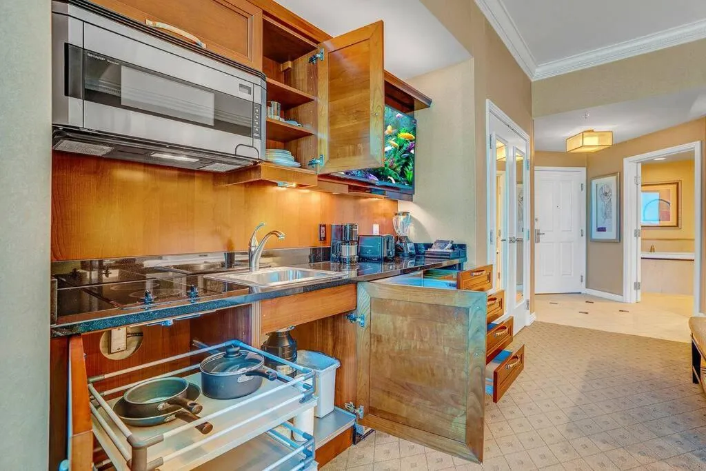 Experience Unparalleled Luxury at The Sinatra