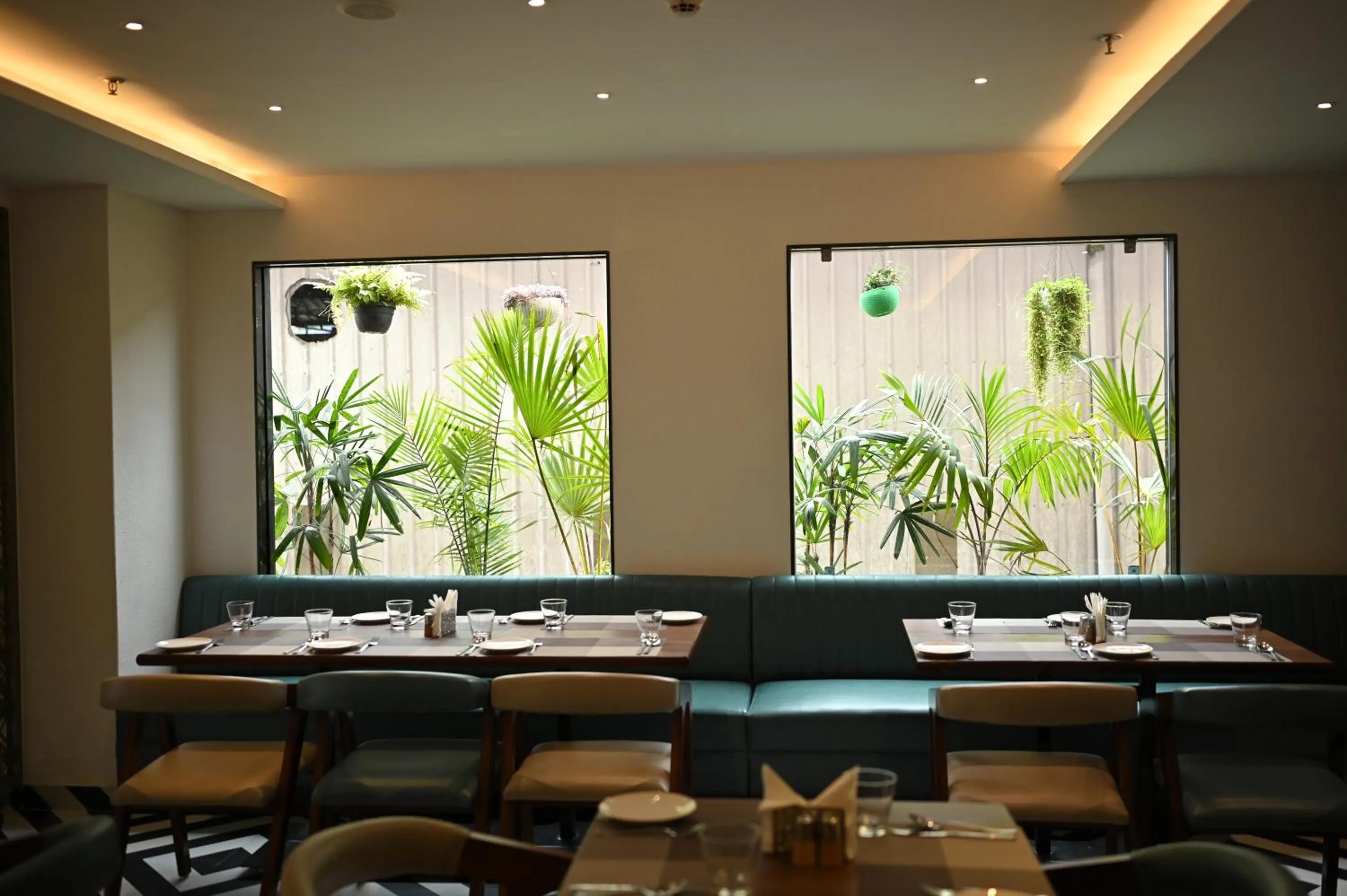 Restaurant/places to eat in Sachika Hotels, Guwahati