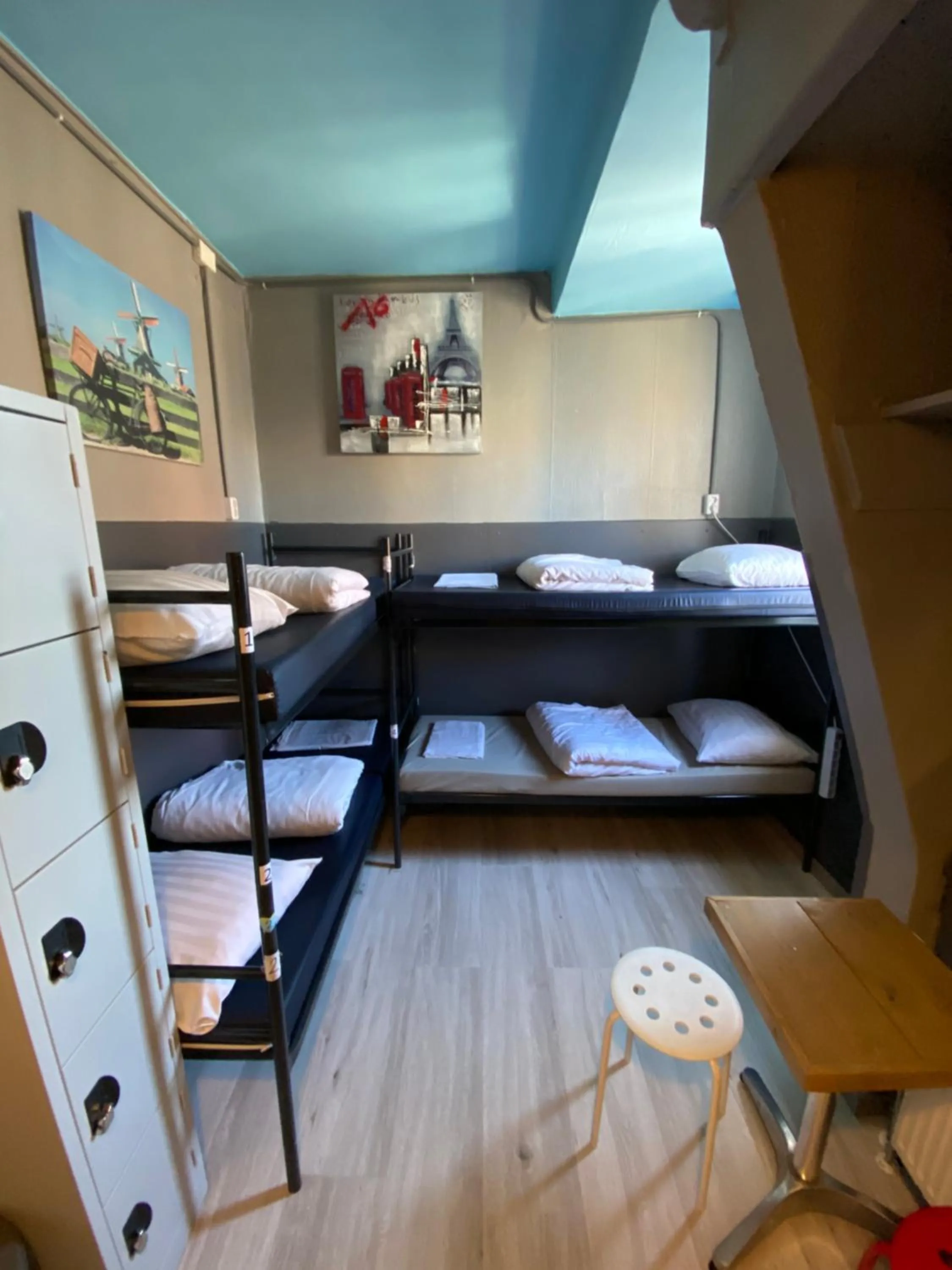 Bedroom in Hostel Cosmos Amsterdam